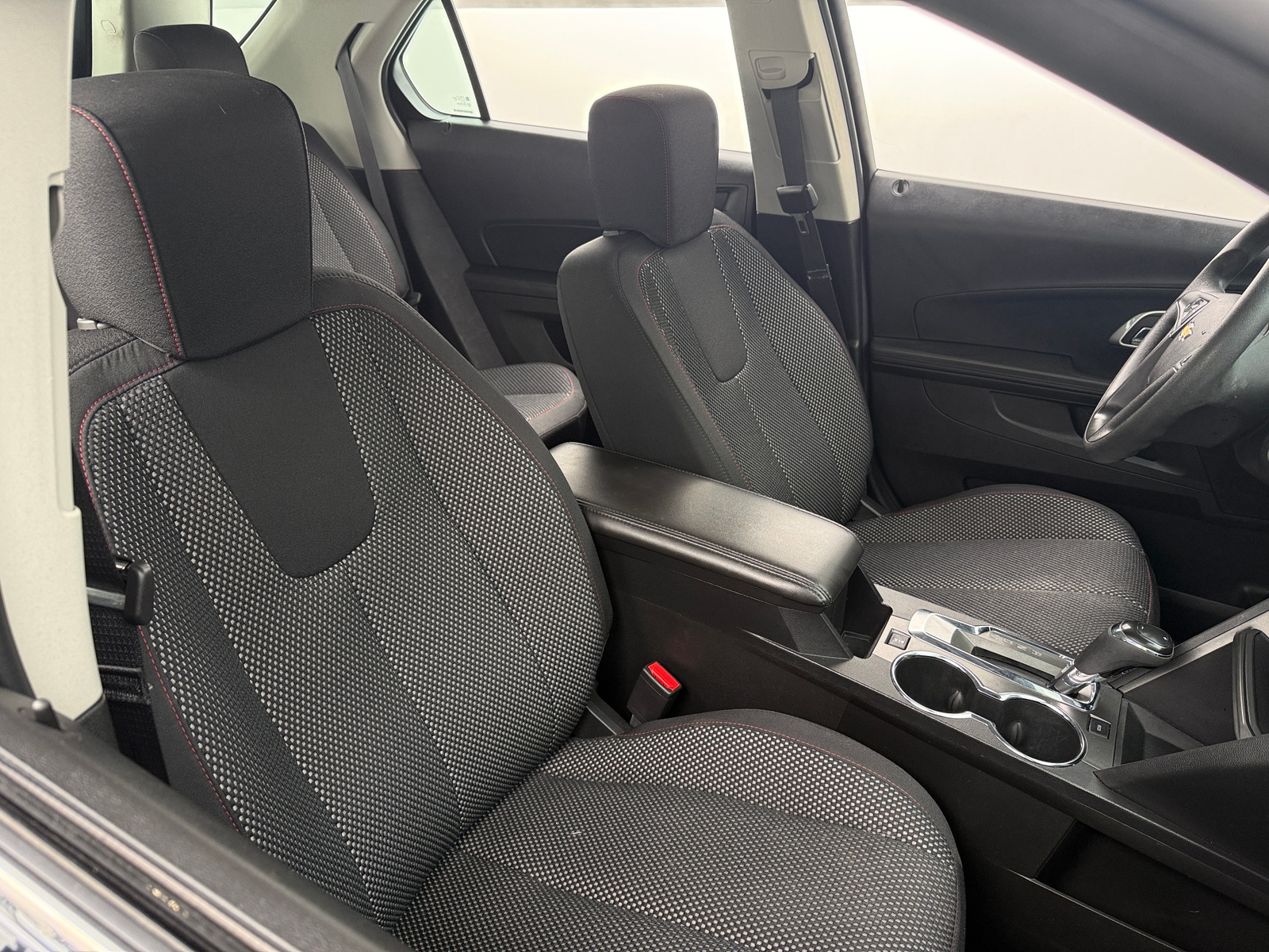 Thumbnail: 2017 Chevrolet Equinox - 2