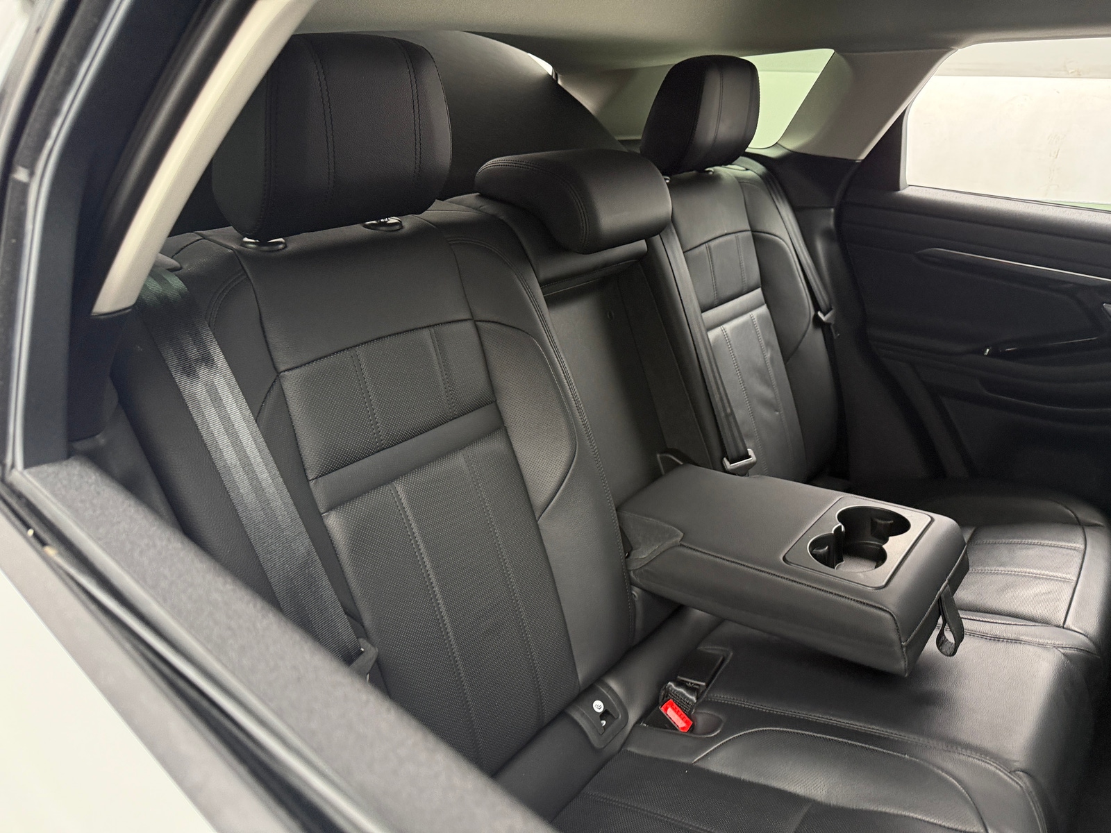 Thumbnail: 2020 Land Rover Range Rover Evoque - 5