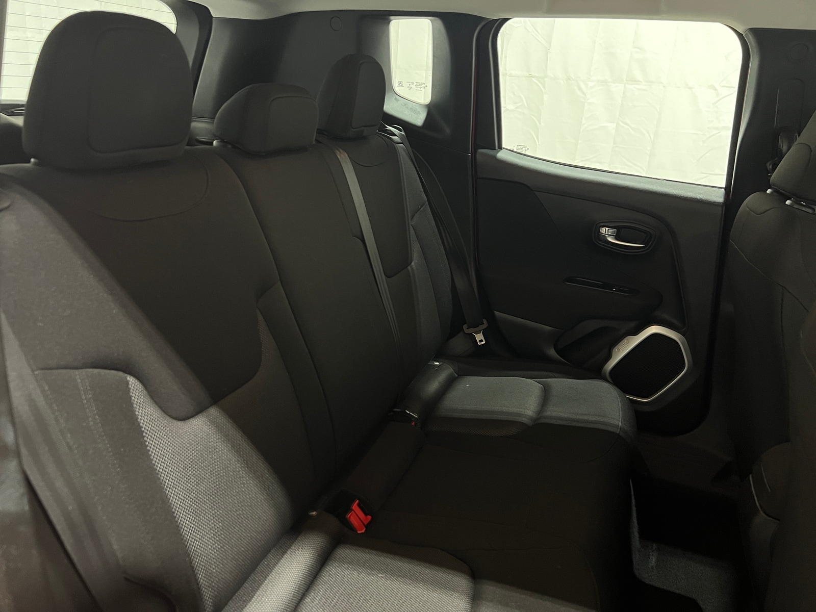 Thumbnail: 2018 Jeep Renegade - 6