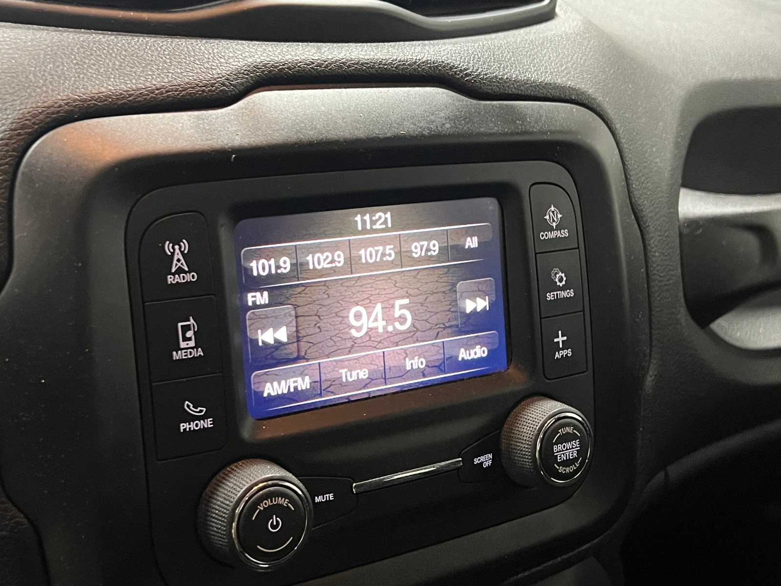 Thumbnail: 2018 Jeep Renegade - 4