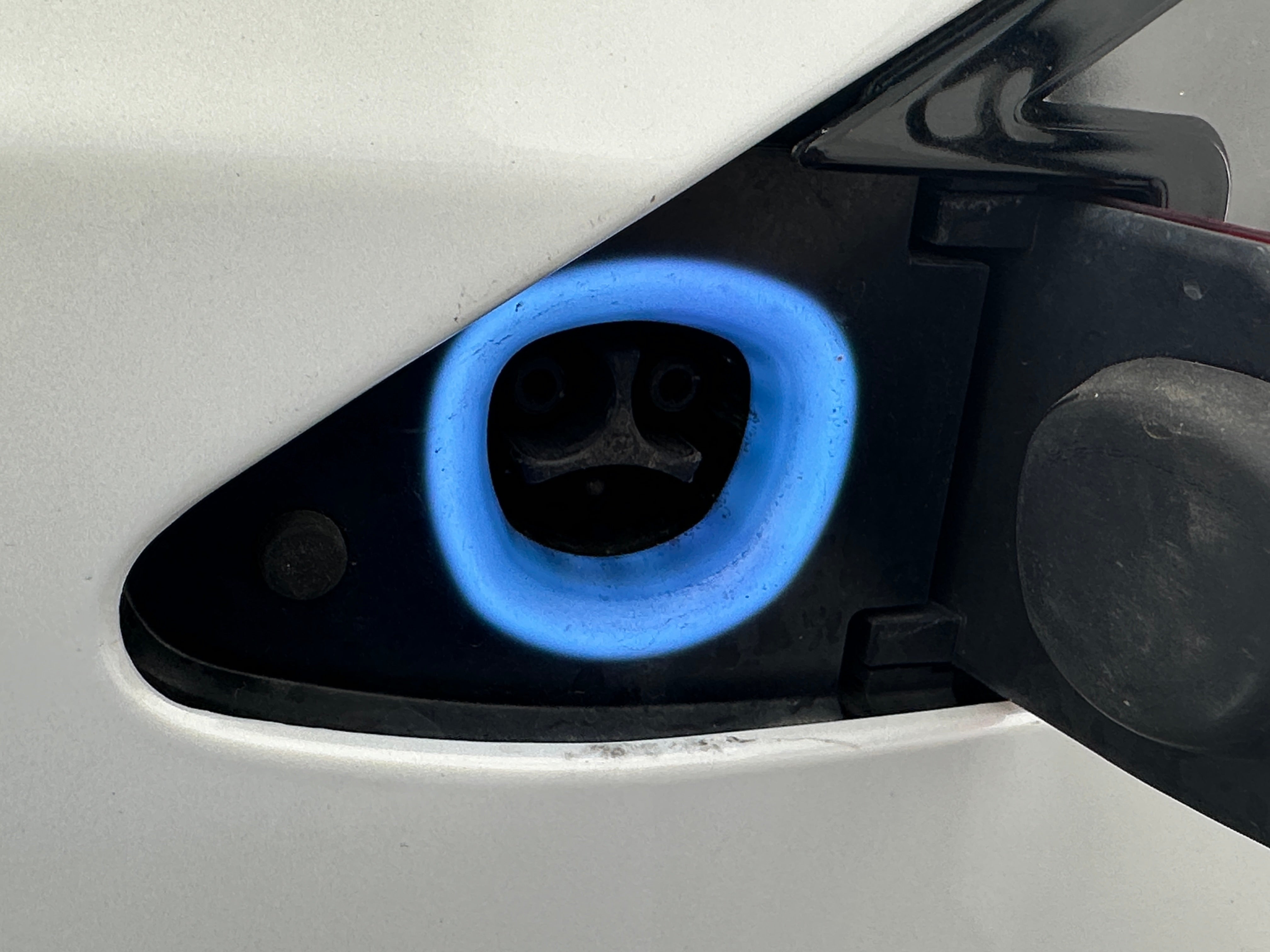 Used 2019 Tesla Model X P100D with VIN 5YJXCBE49KF186641 for sale in Oak Creek, WI