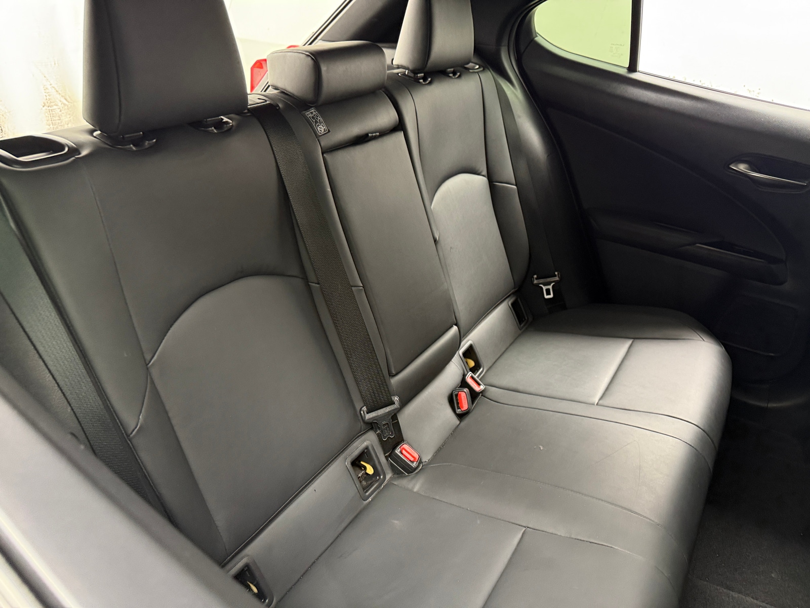 Thumbnail: 2021 Lexus UX - 5