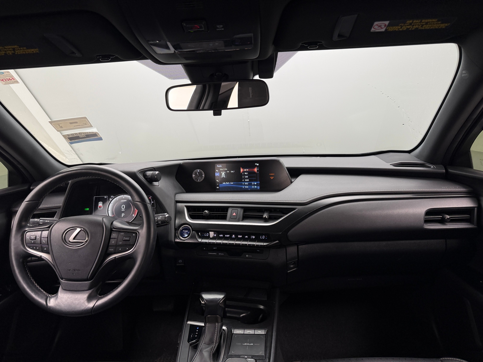 Thumbnail: 2021 Lexus UX - 2