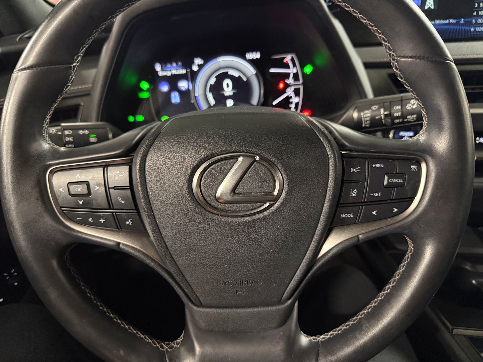 Thumbnail: 2021 Lexus UX - 4