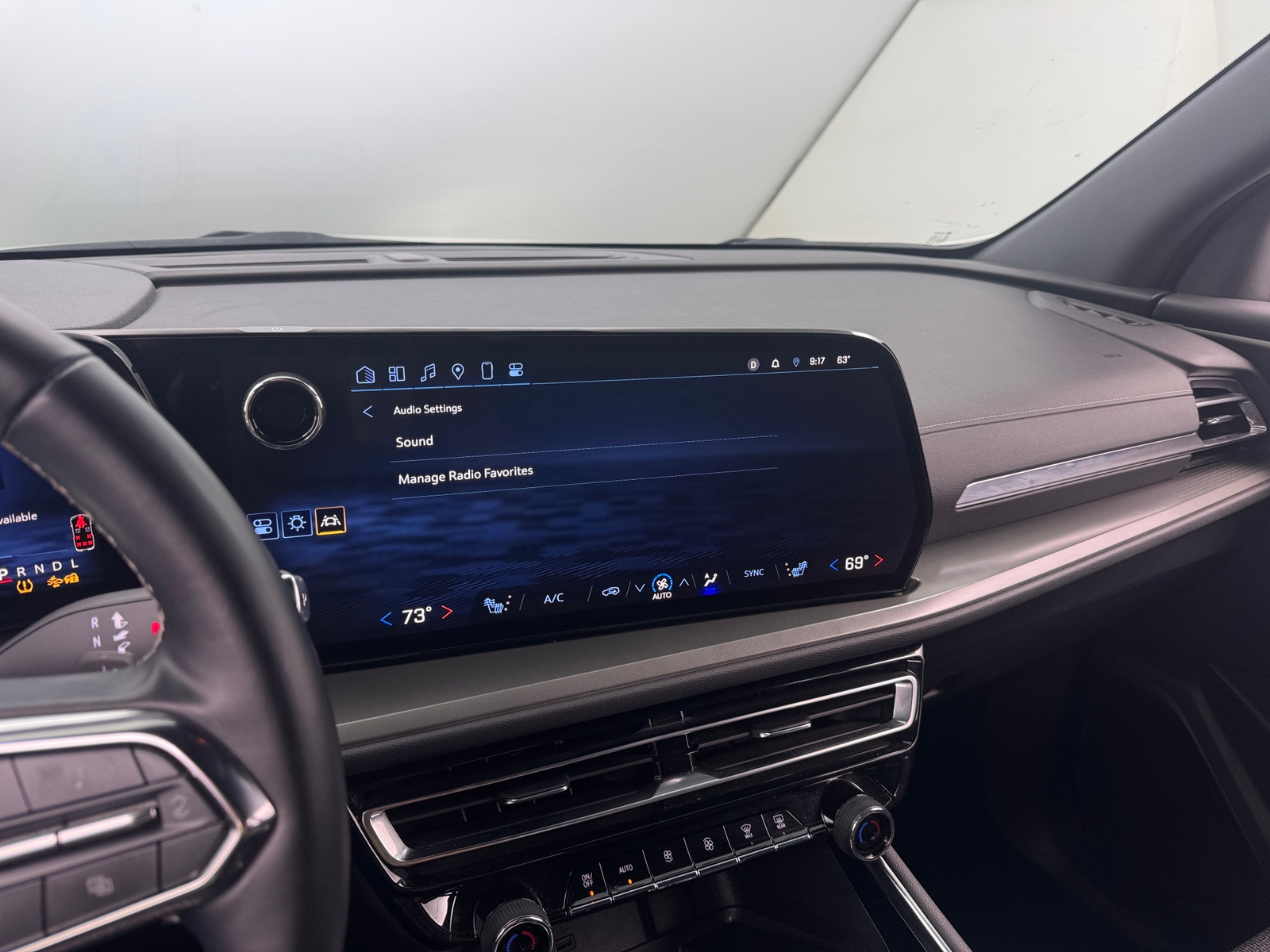 Thumbnail: 2024 Chevrolet Traverse - 4