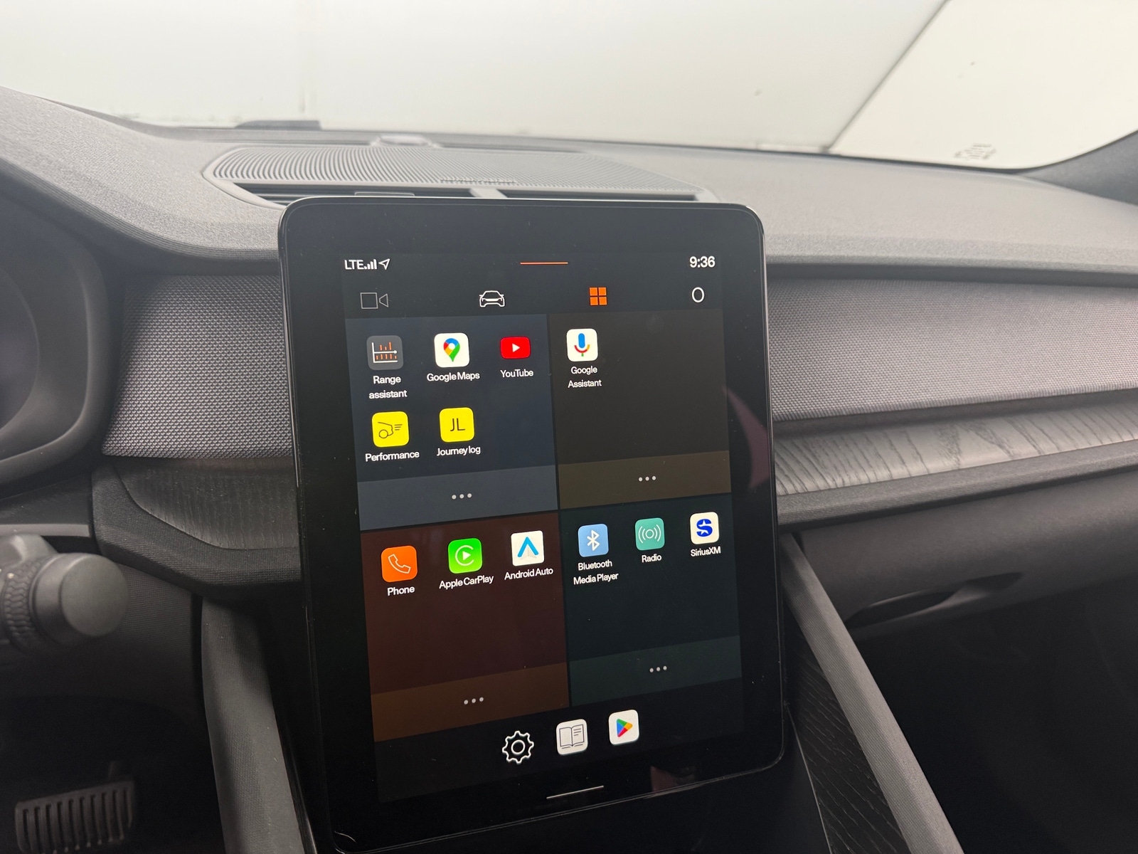 Thumbnail: 2021 Polestar 2 - 4