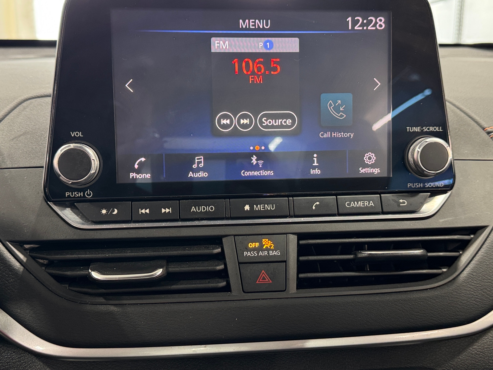 Thumbnail: 2020 Nissan Altima - 4