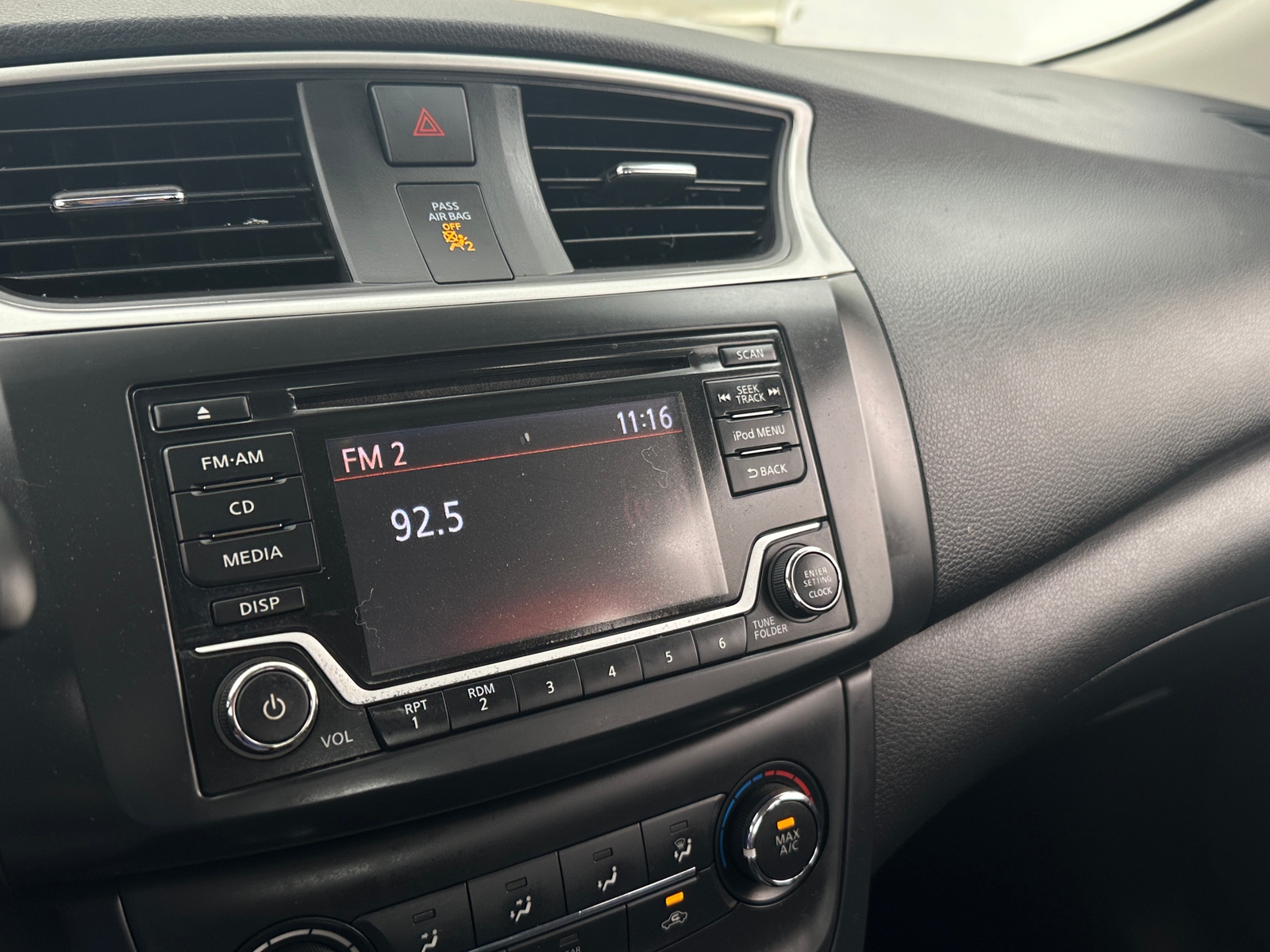 Thumbnail: 2018 Nissan Sentra - 4