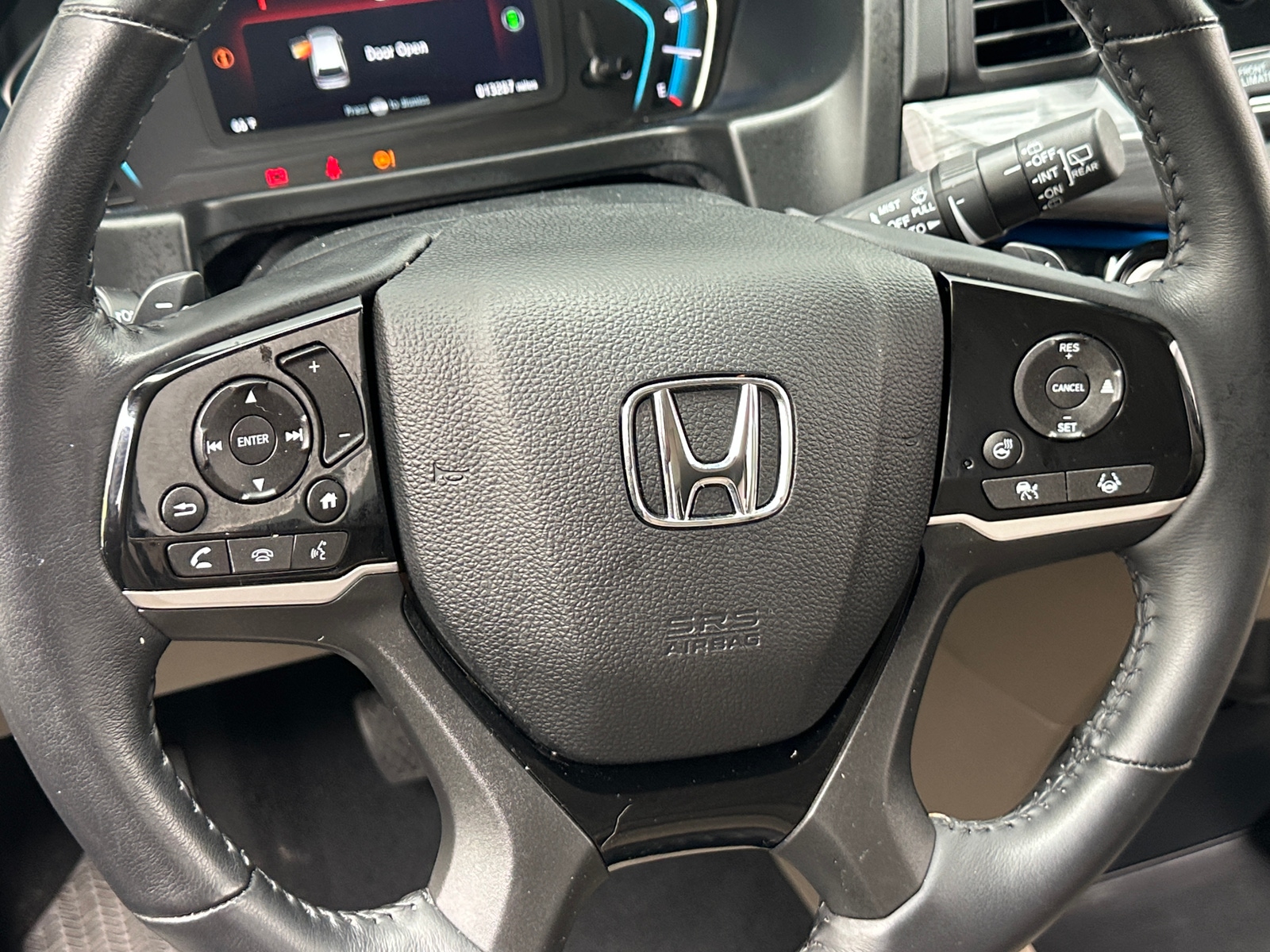 Thumbnail: 2023 Honda Odyssey - 4