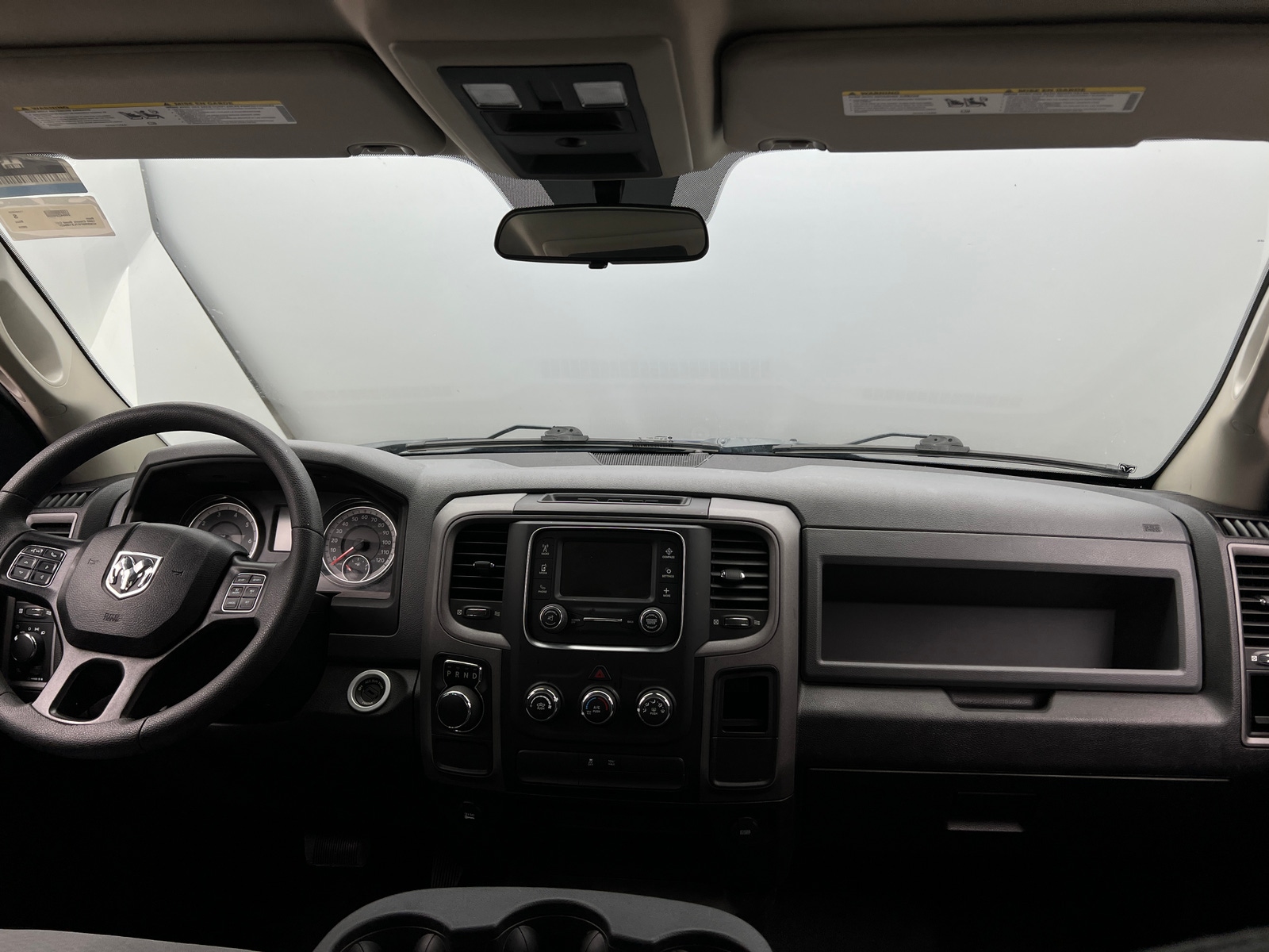 Thumbnail: 2020 RAM 1500 Classic - 3