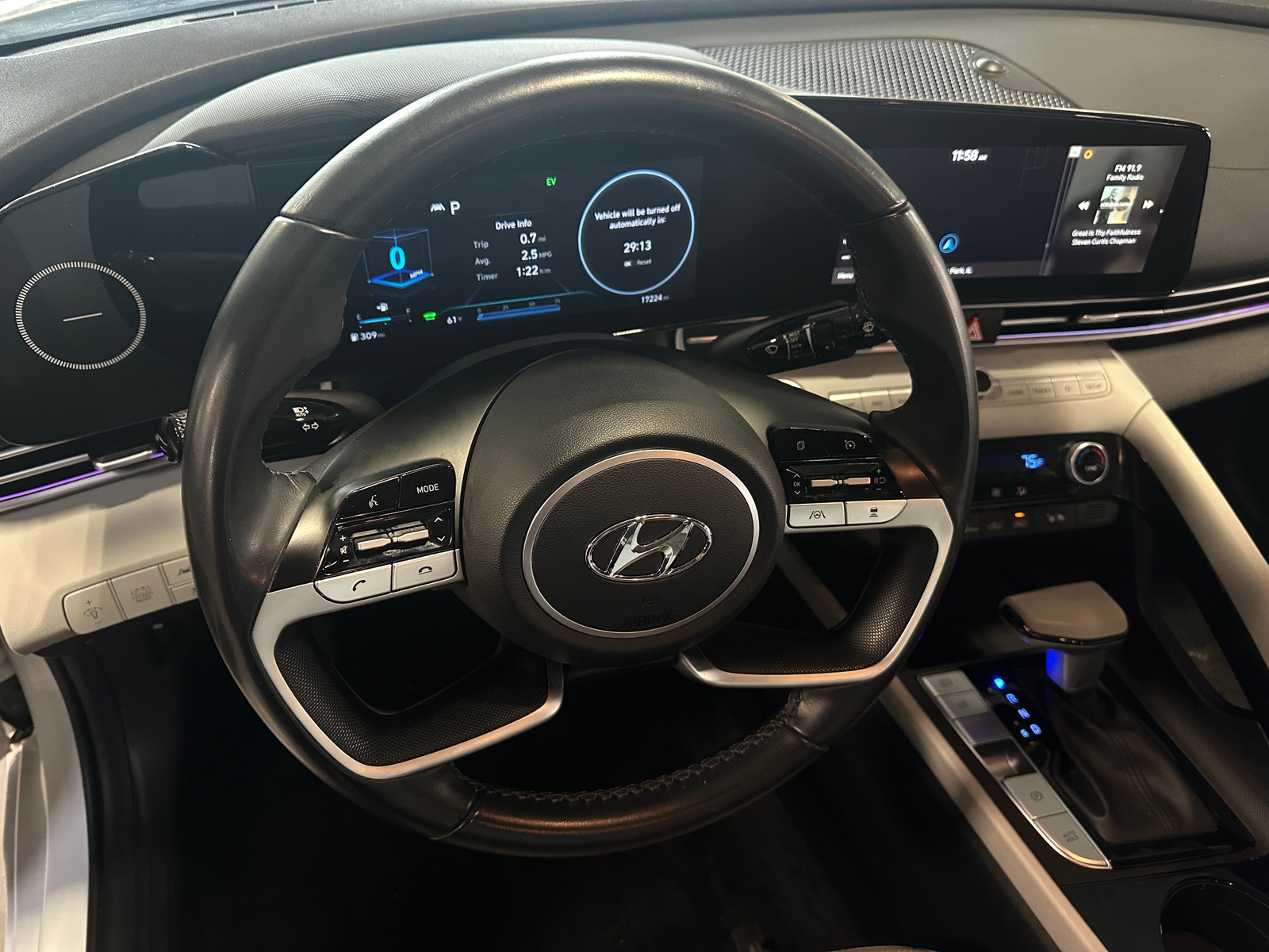 Thumbnail: 2023 Hyundai Elantra - 4