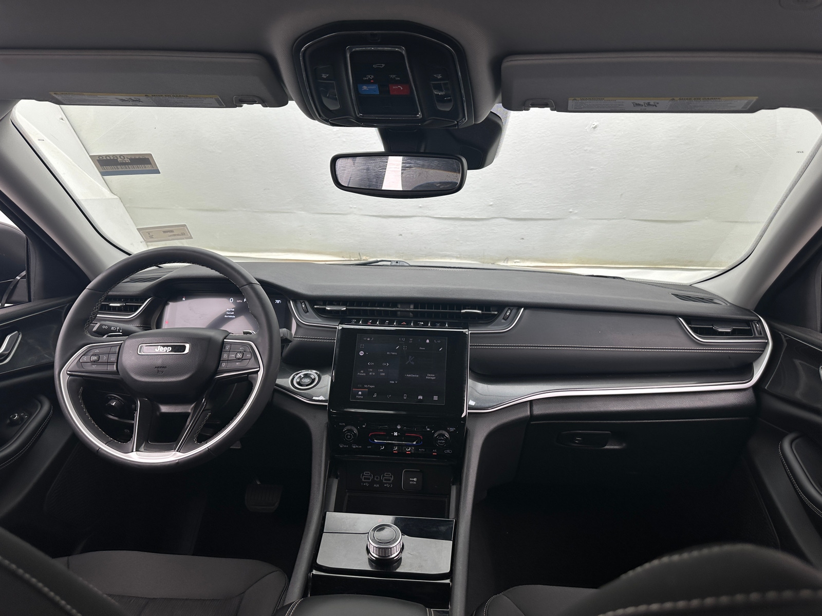 Thumbnail: 2023 Jeep Grand Cherokee L - 3