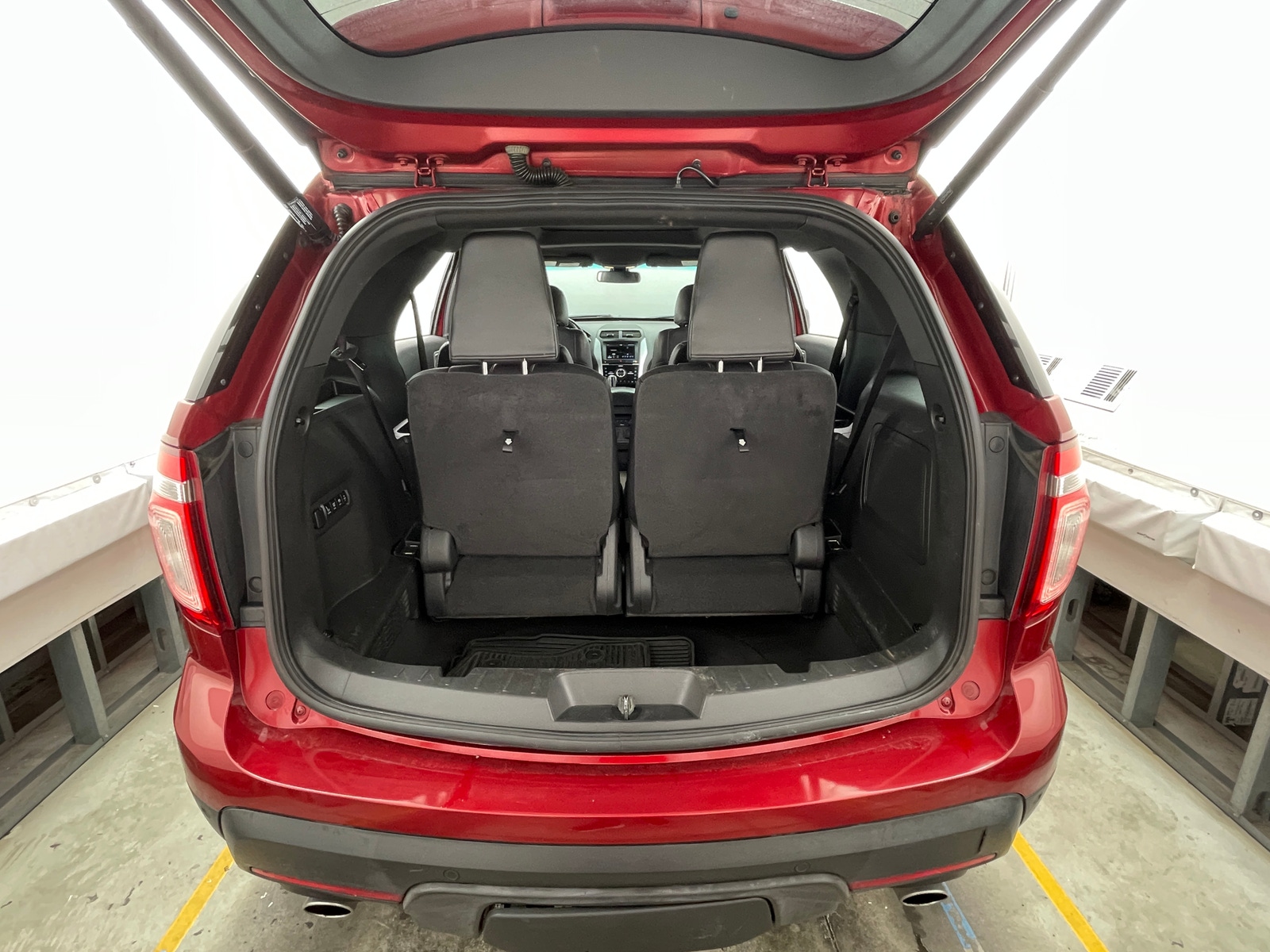 Thumbnail: 2013 Ford Explorer - 6