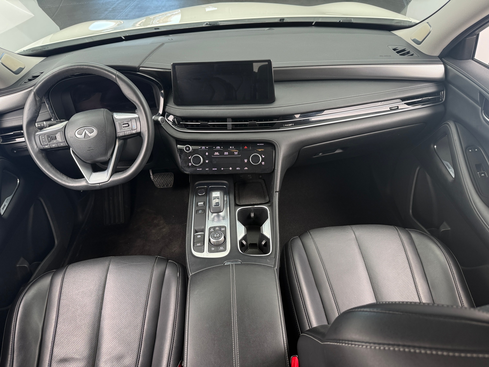 Thumbnail: 2023 INFINITI QX60 - 2