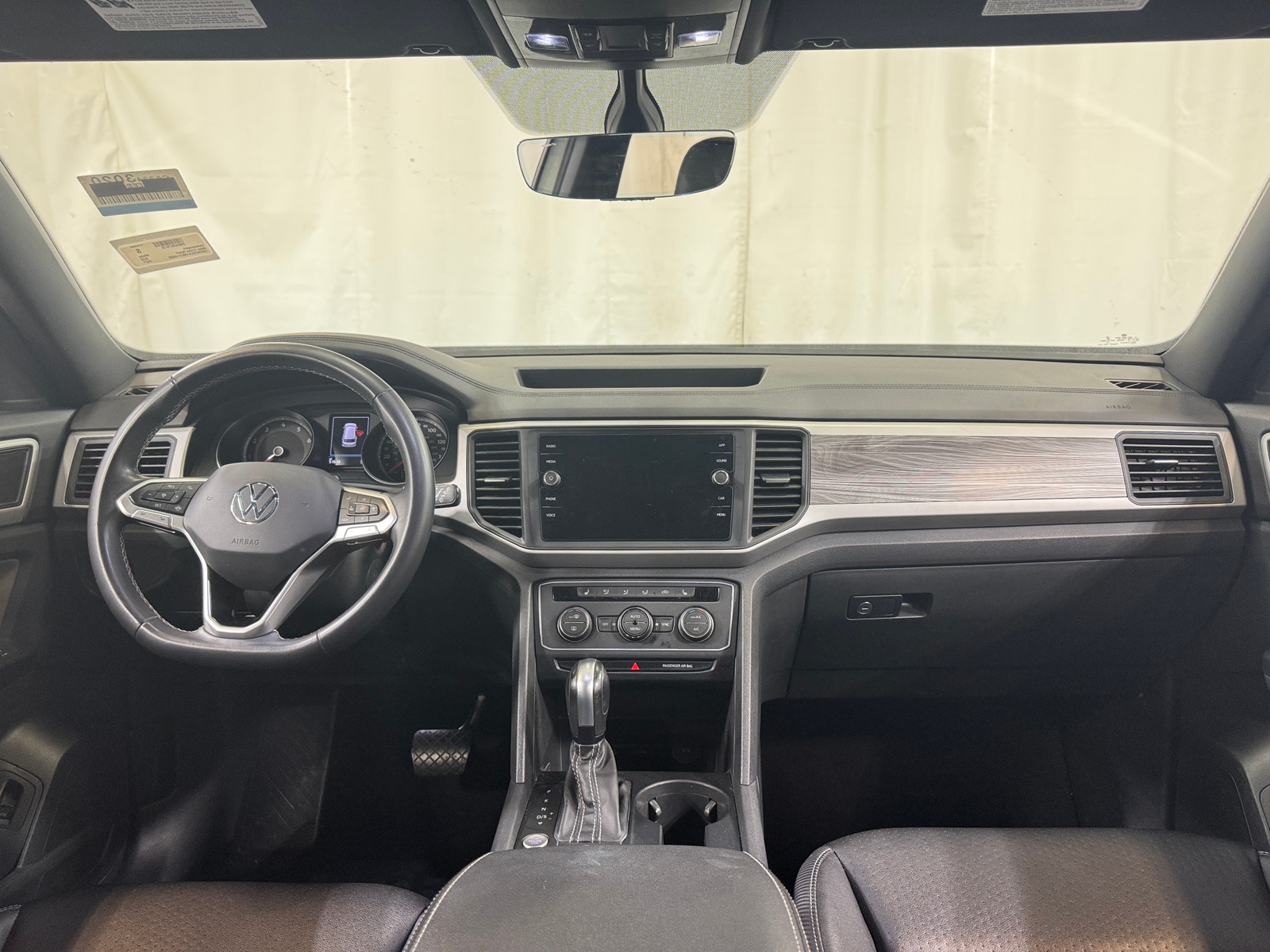 Thumbnail: 2021 Volkswagen Atlas - 2