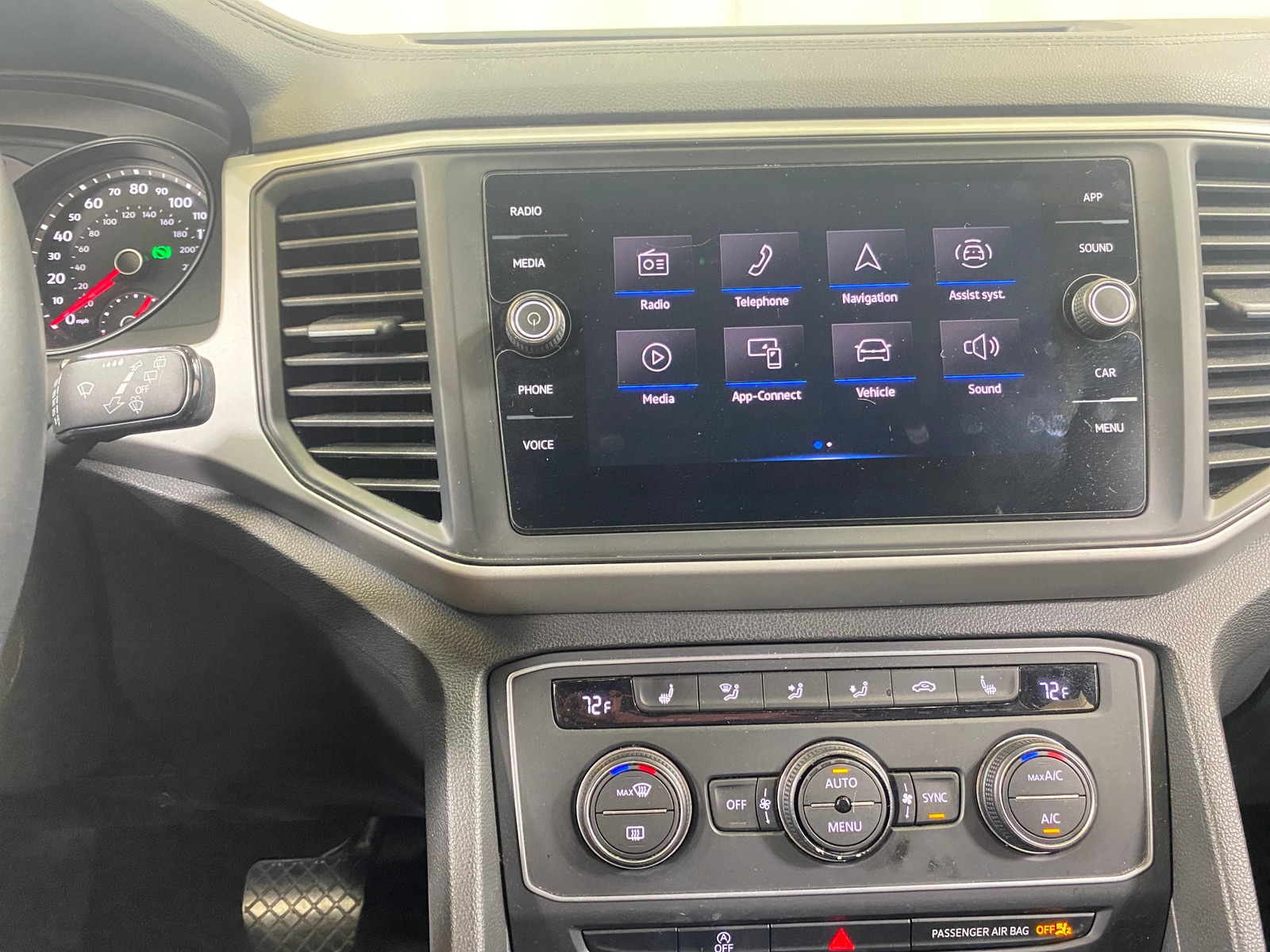 Thumbnail: 2021 Volkswagen Atlas - 3