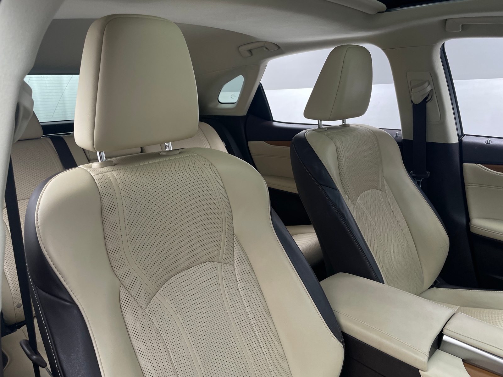 Thumbnail: 2018 Lexus RX - 2