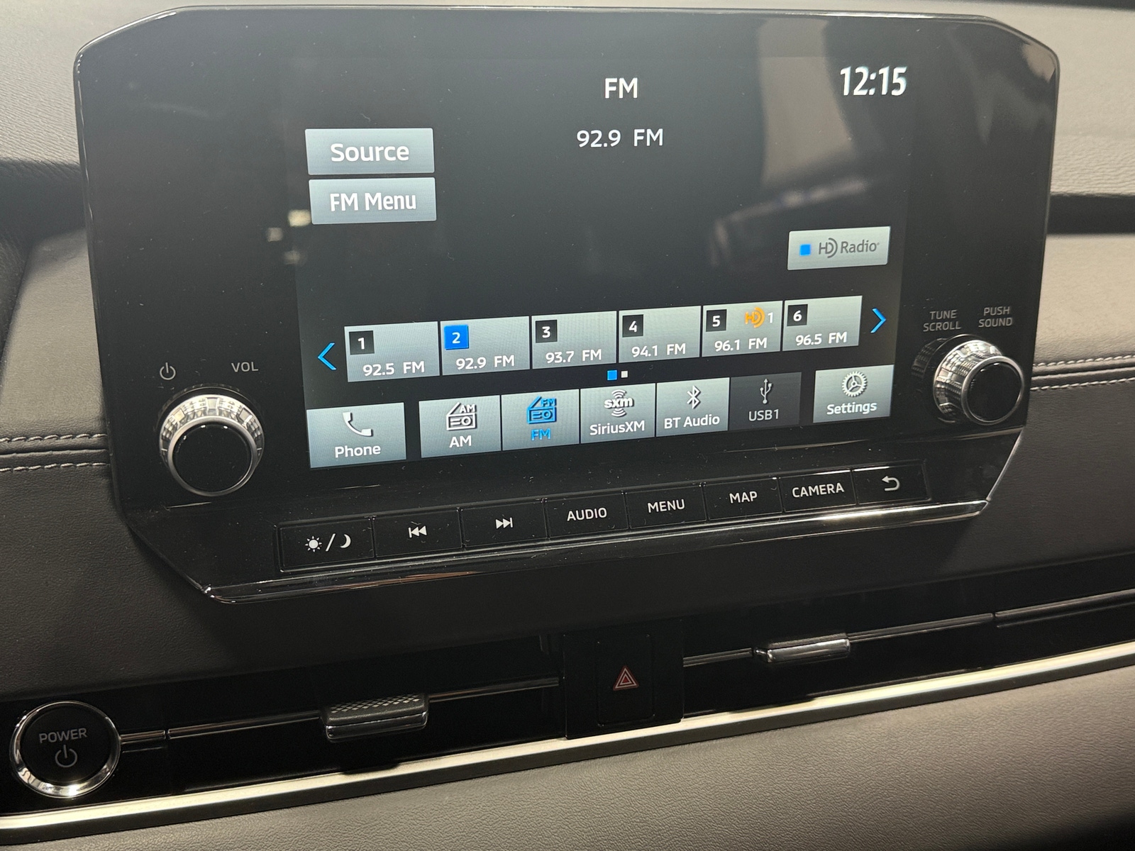 Thumbnail: 2023 Mitsubishi Outlander - 3