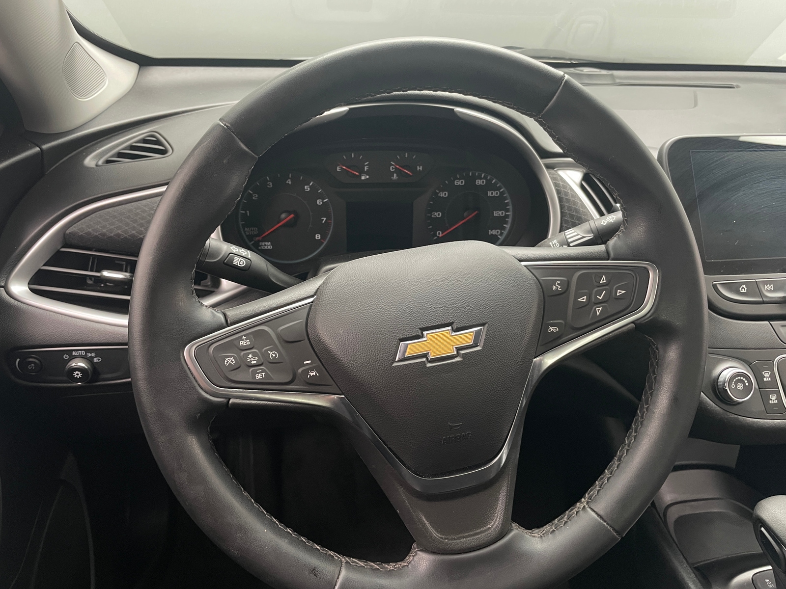 Thumbnail: 2024 Chevrolet Malibu - 5