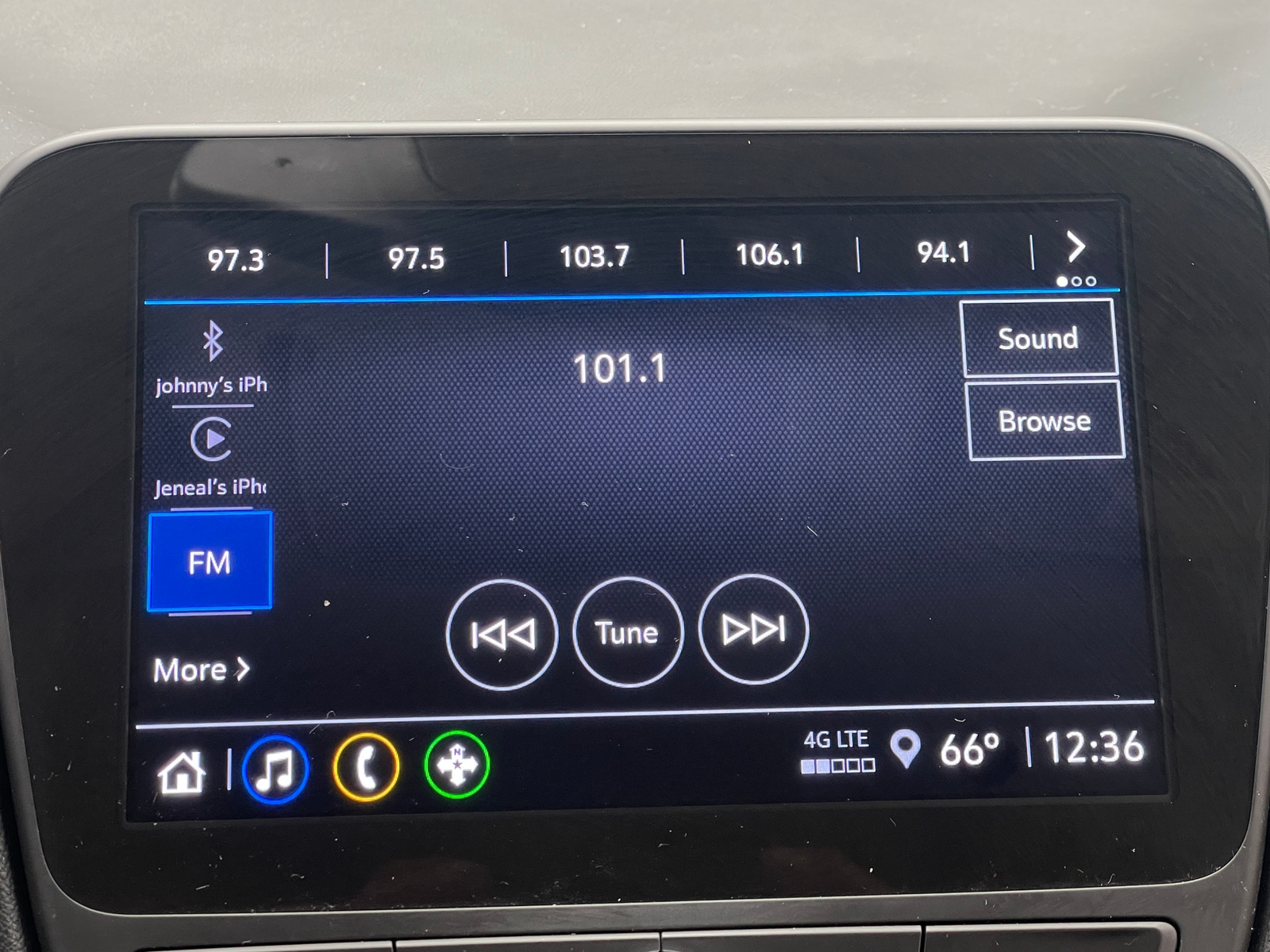 Thumbnail: 2024 Chevrolet Malibu - 4