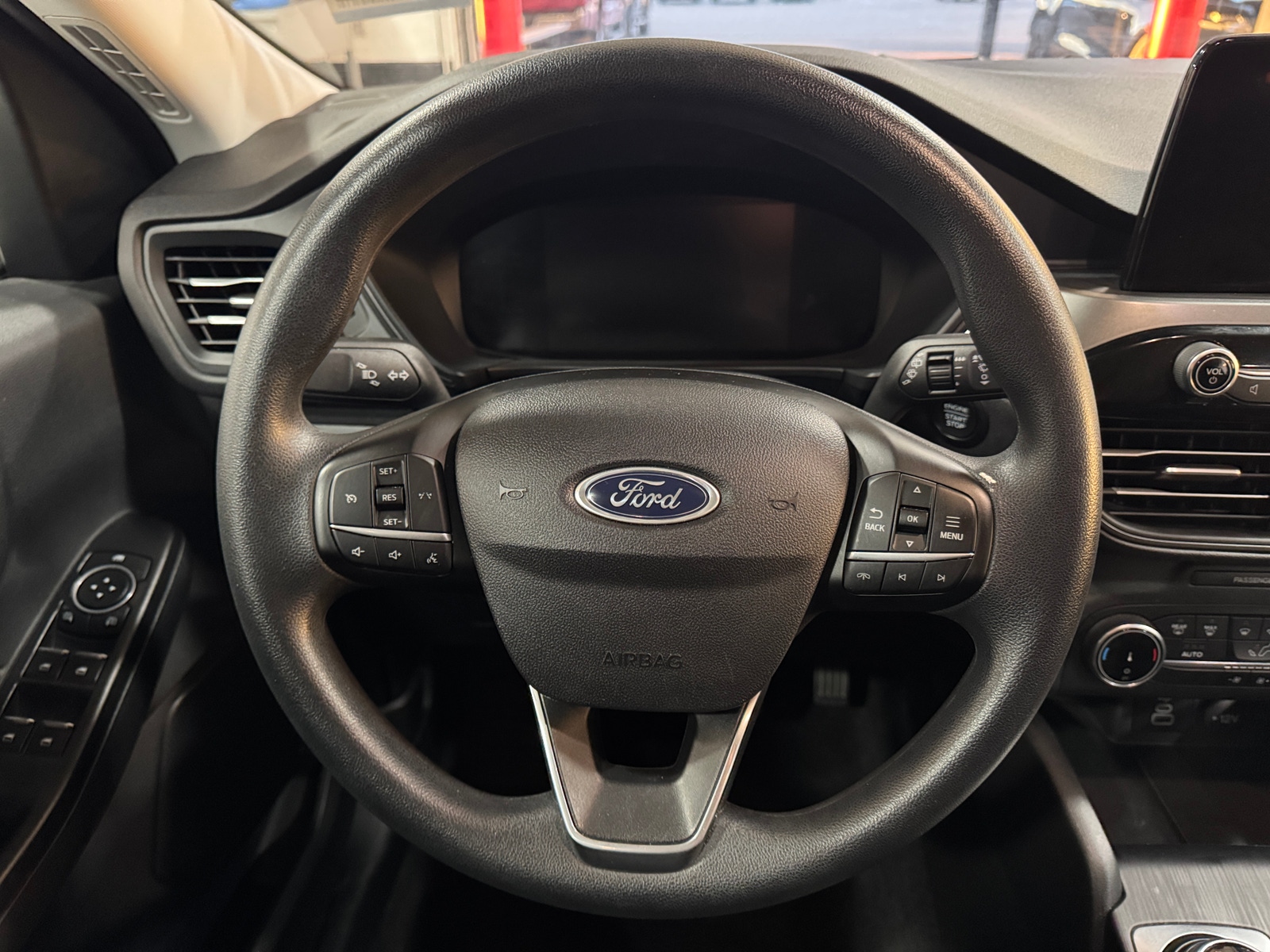 Thumbnail: 2025 Ford Escape - 5