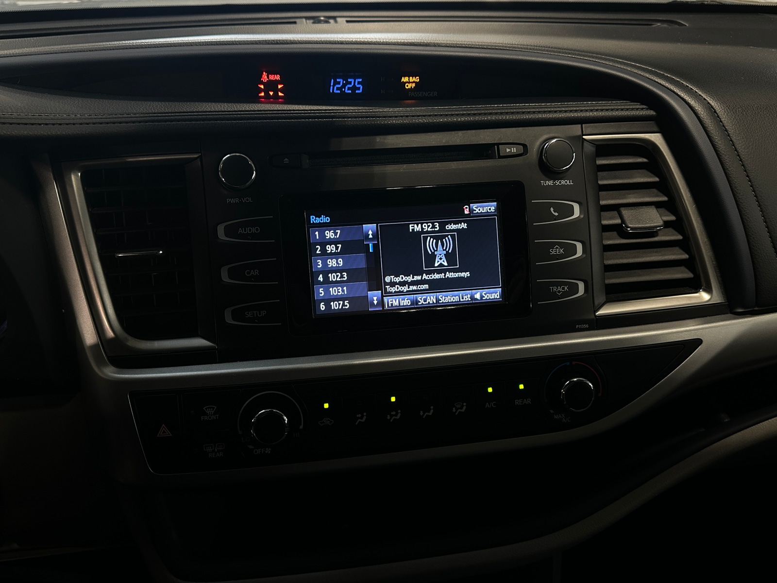 Thumbnail: 2018 Toyota Highlander - 4