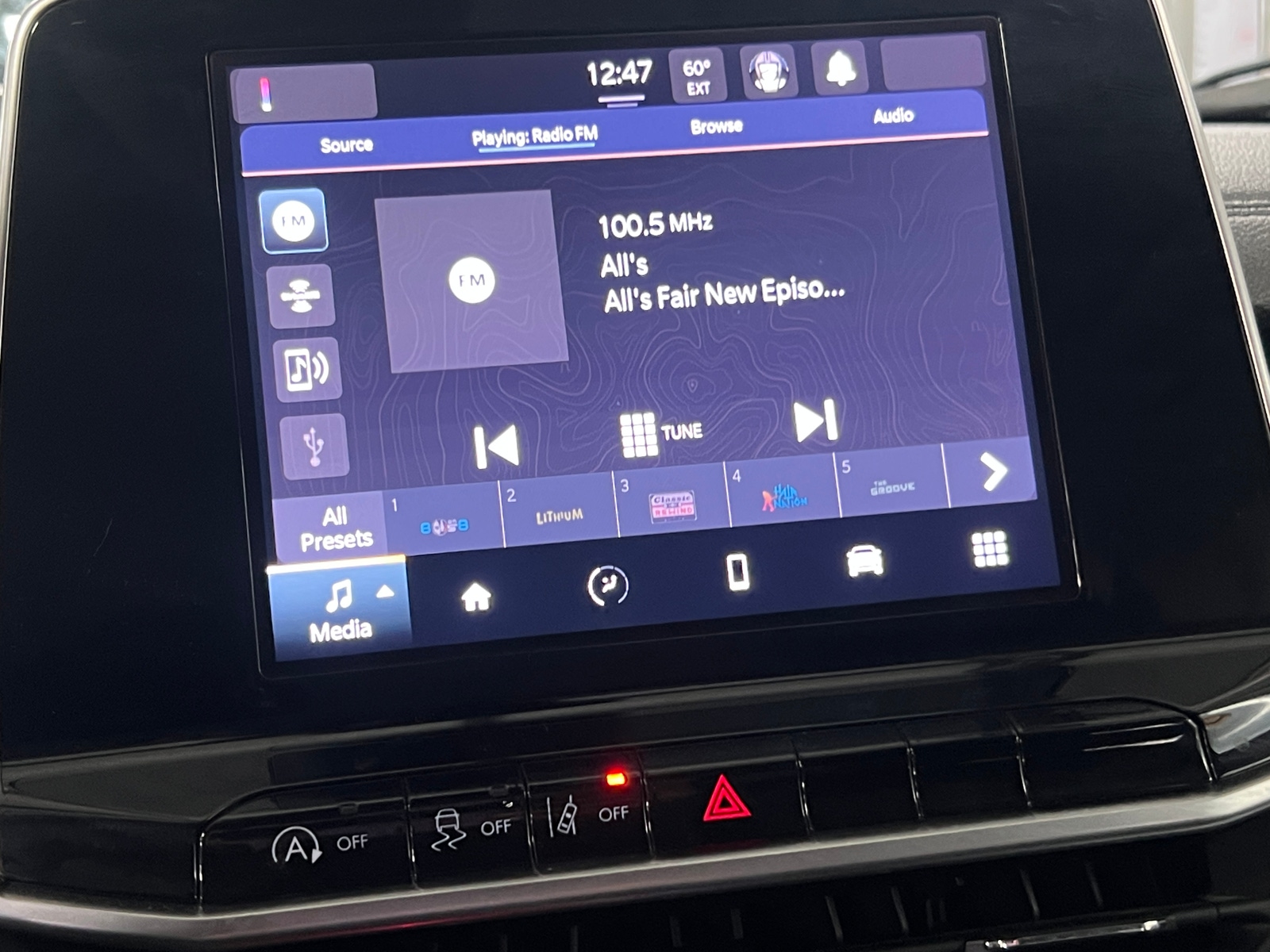 Thumbnail: 2022 Jeep Compass - 4