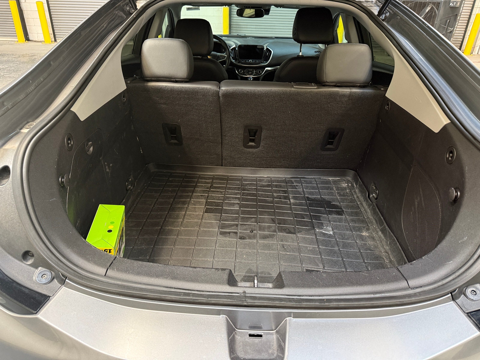 Thumbnail: 2018 Chevrolet Volt - 6