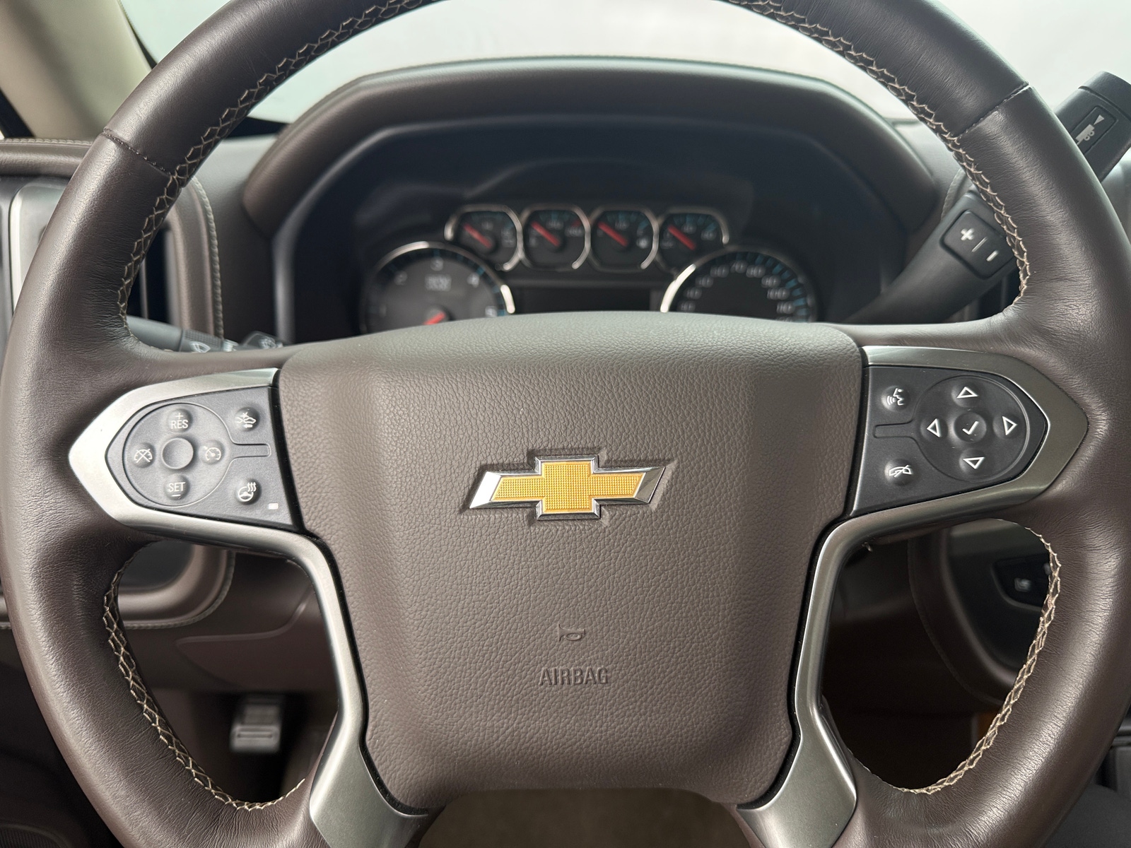 Thumbnail: 2016 Chevrolet Silverado 1500 - 4