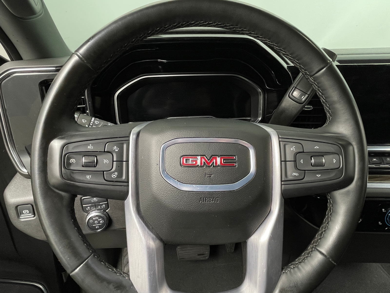 Thumbnail: 2024 GMC Sierra 1500 - 5