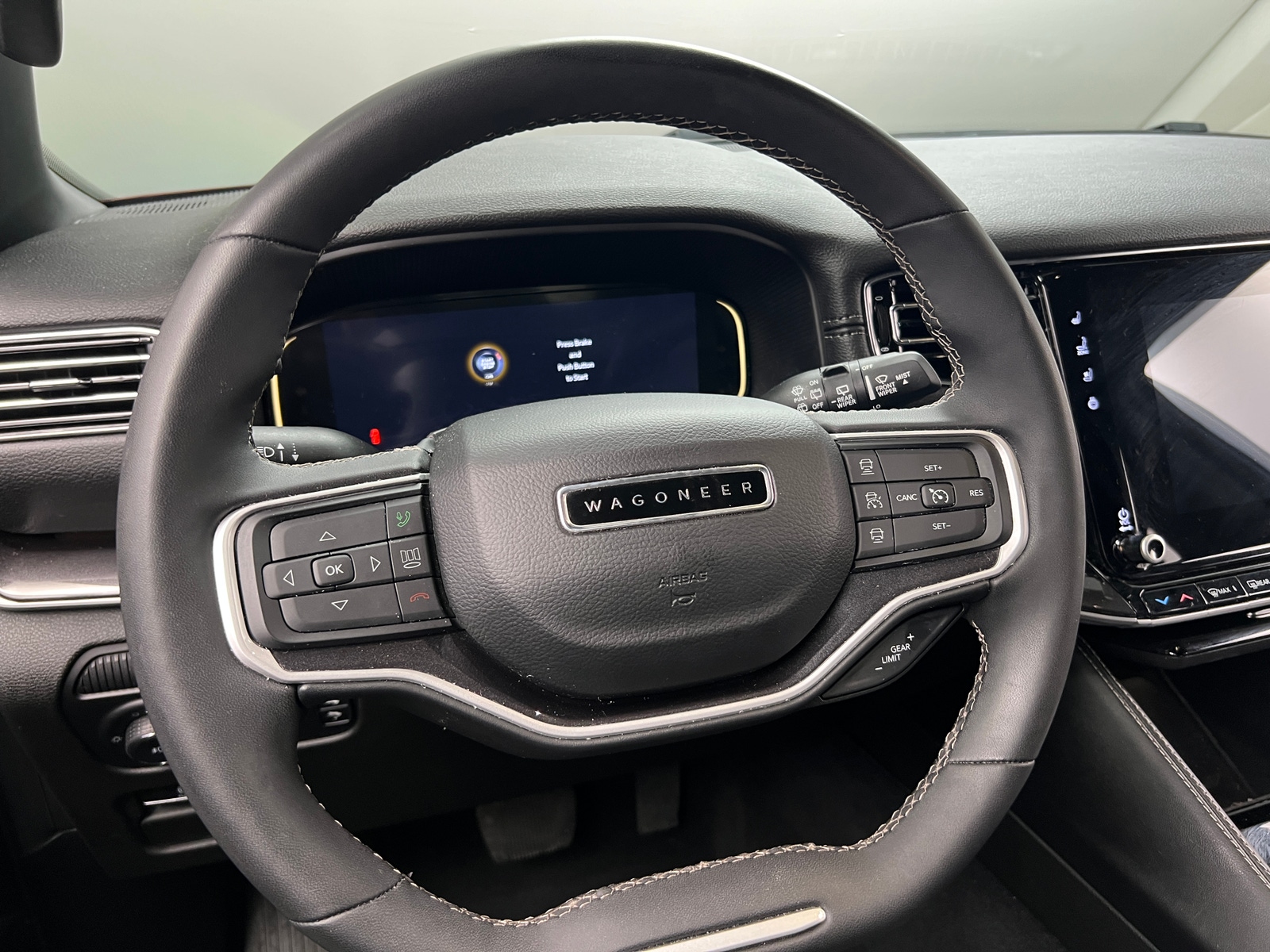 Thumbnail: 2023 Jeep Wagoneer - 4