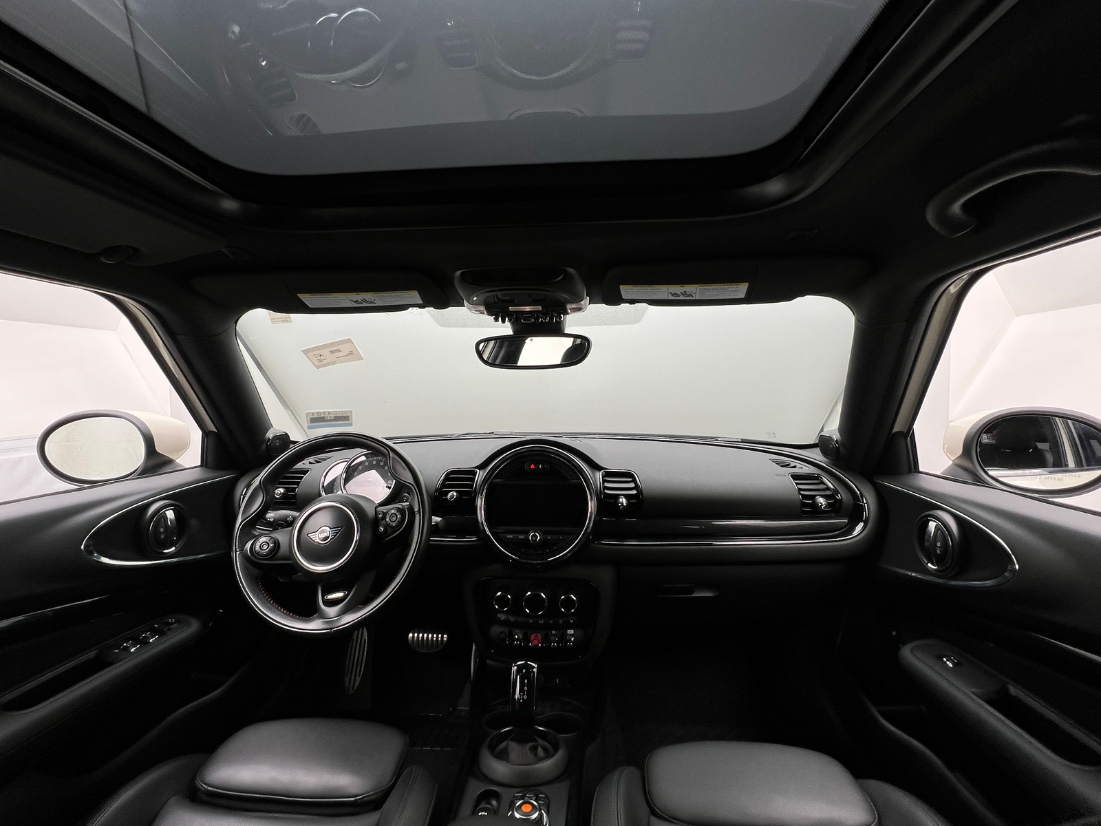 Thumbnail: 2020 MINI Cooper Clubman - 2