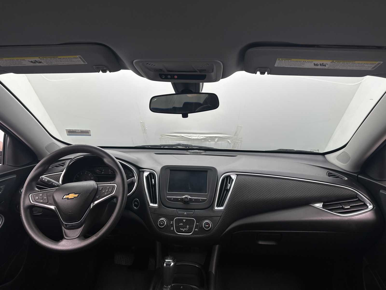 Thumbnail: 2018 Chevrolet Malibu - 3