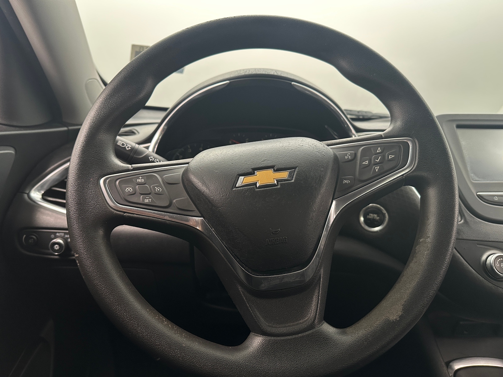 Thumbnail: 2018 Chevrolet Malibu - 5