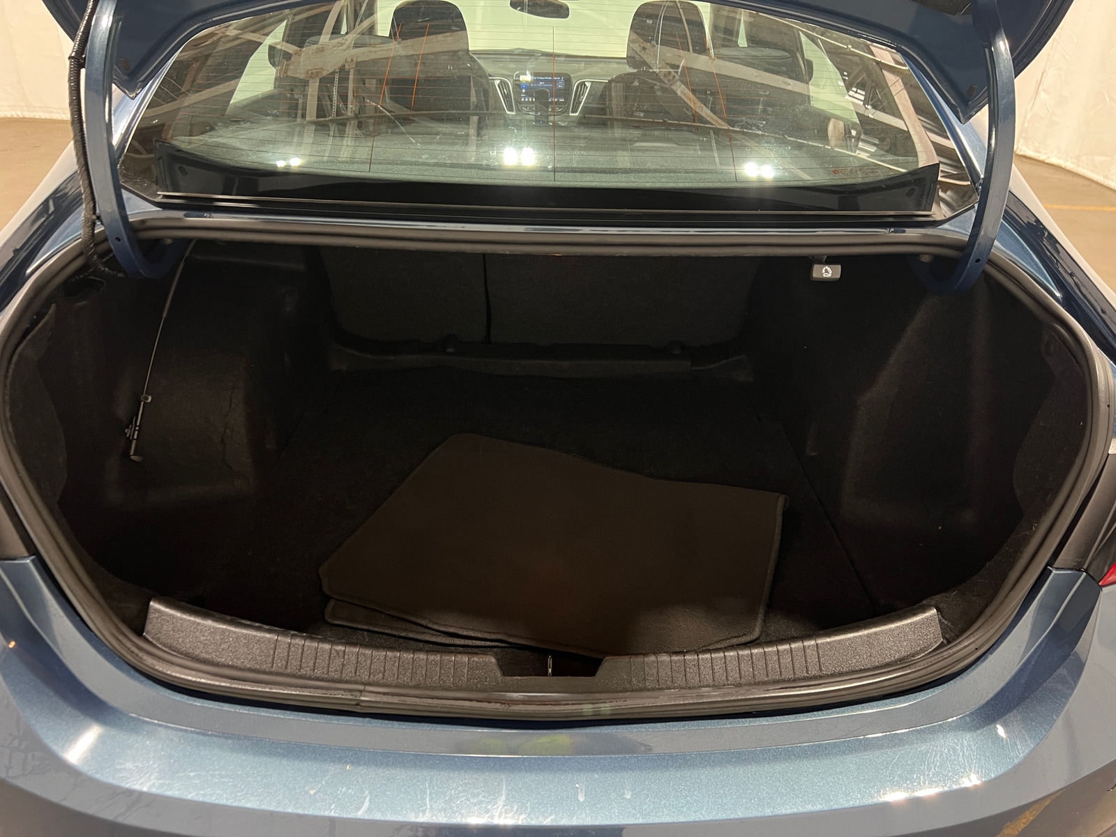 Thumbnail: 2024 Chevrolet Malibu - 7