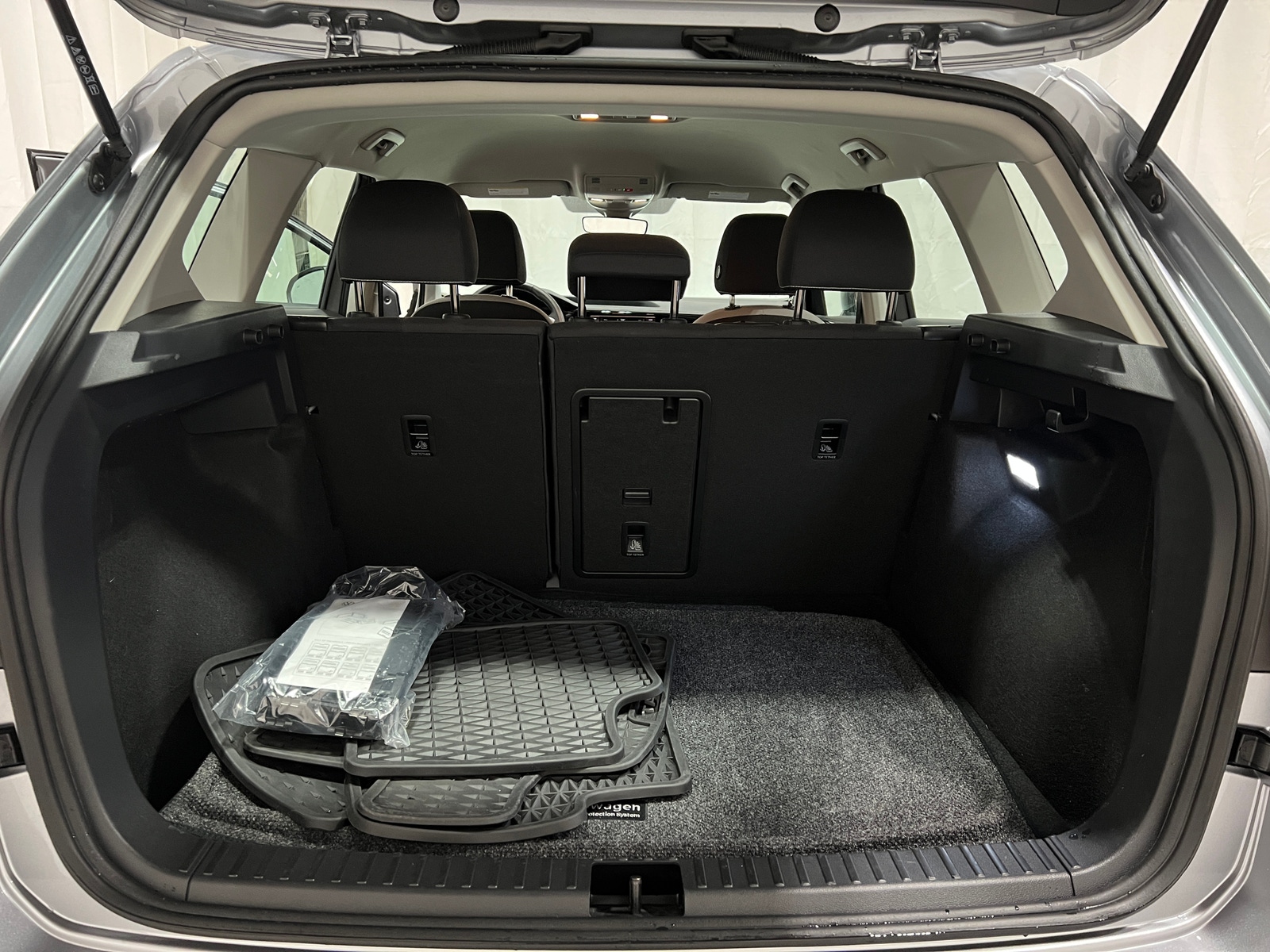 Thumbnail: 2024 Volkswagen Taos - 7