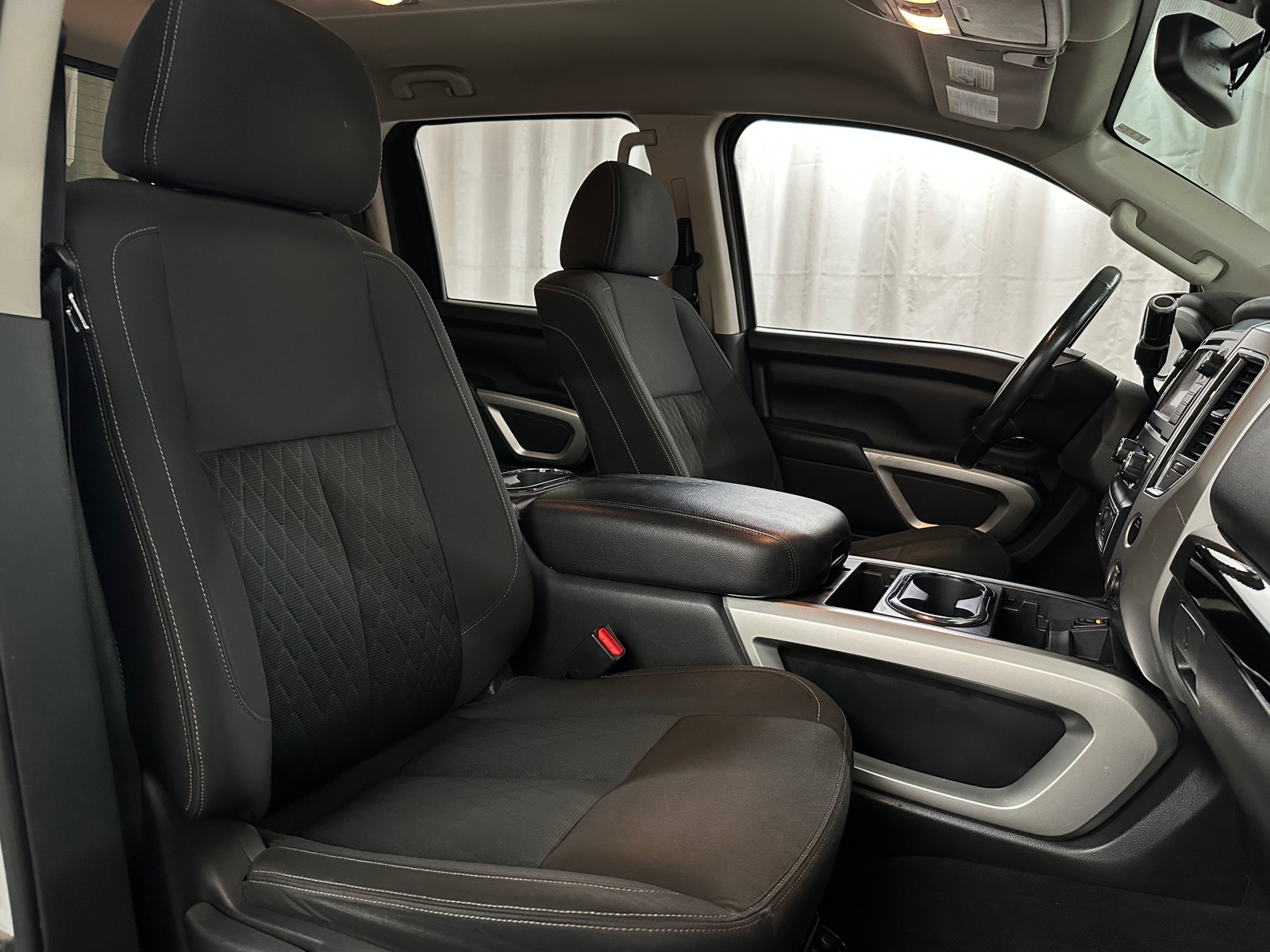 Thumbnail: 2019 Nissan Titan - 2