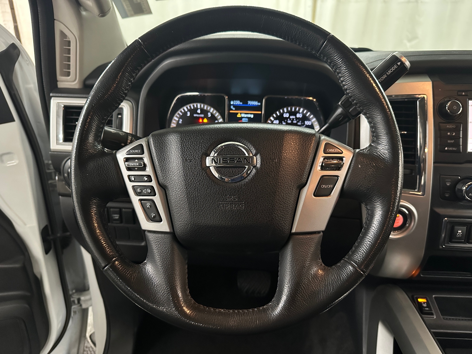 Thumbnail: 2019 Nissan Titan - 5