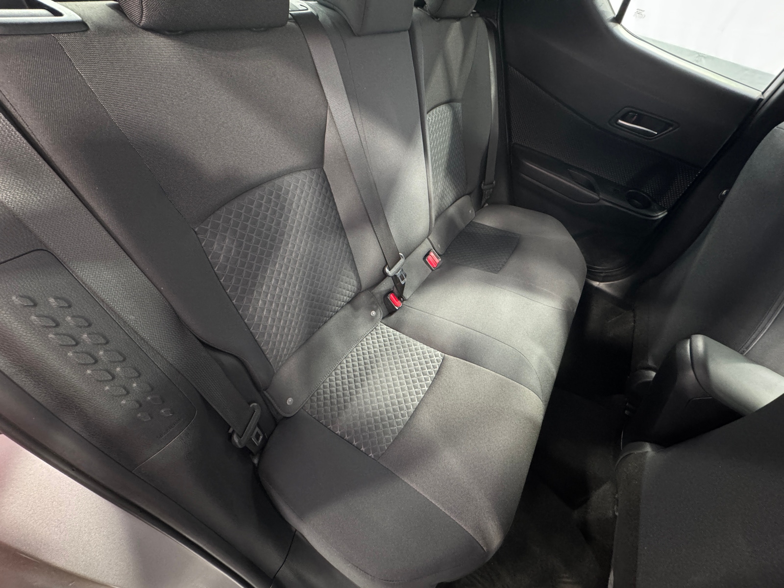 Thumbnail: 2020 Toyota C-HR - 6