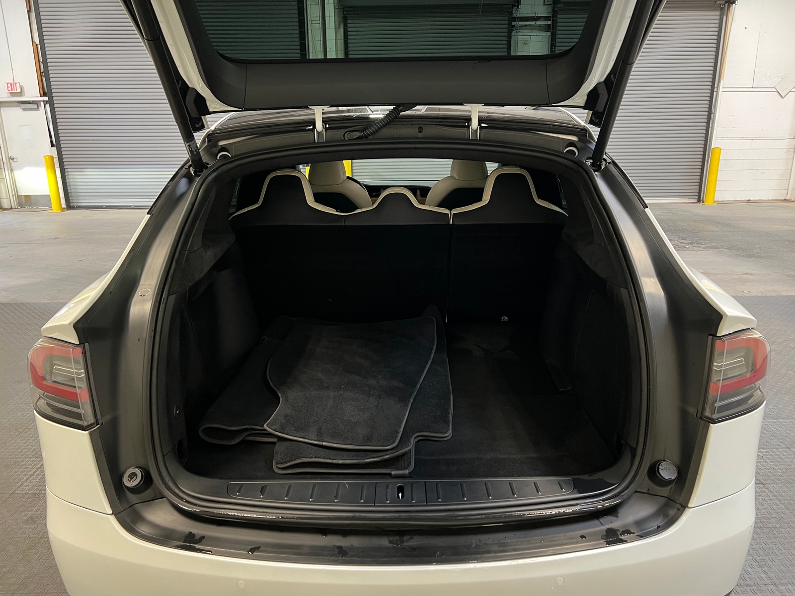 Thumbnail: 2020 Tesla Model X - 6