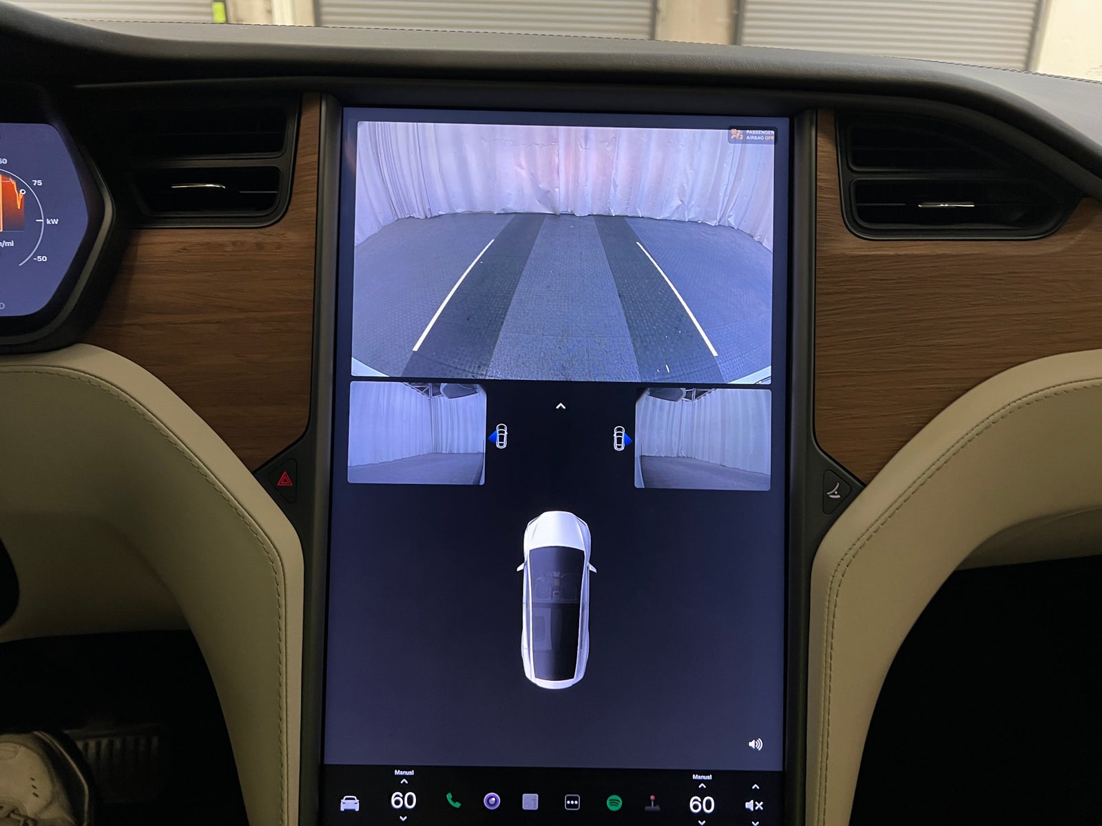 Thumbnail: 2020 Tesla Model X - 3