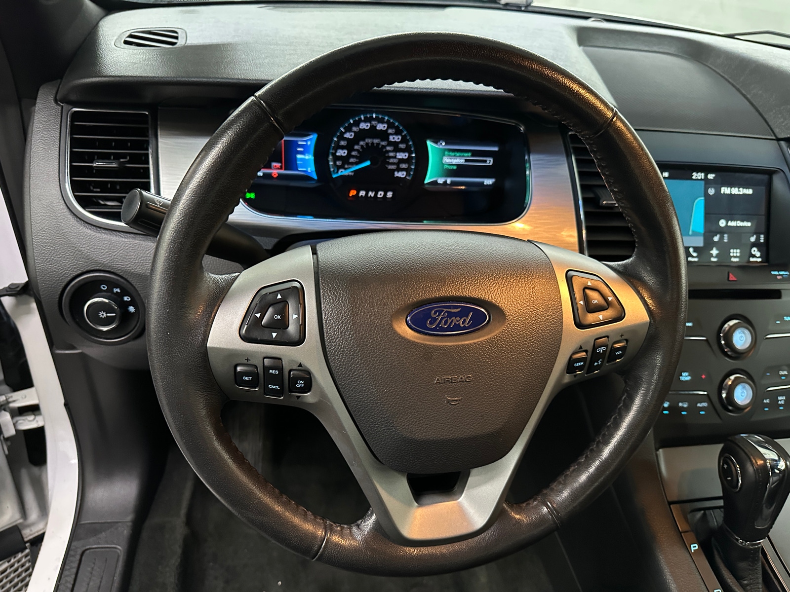 Thumbnail: 2016 Ford Taurus - 4
