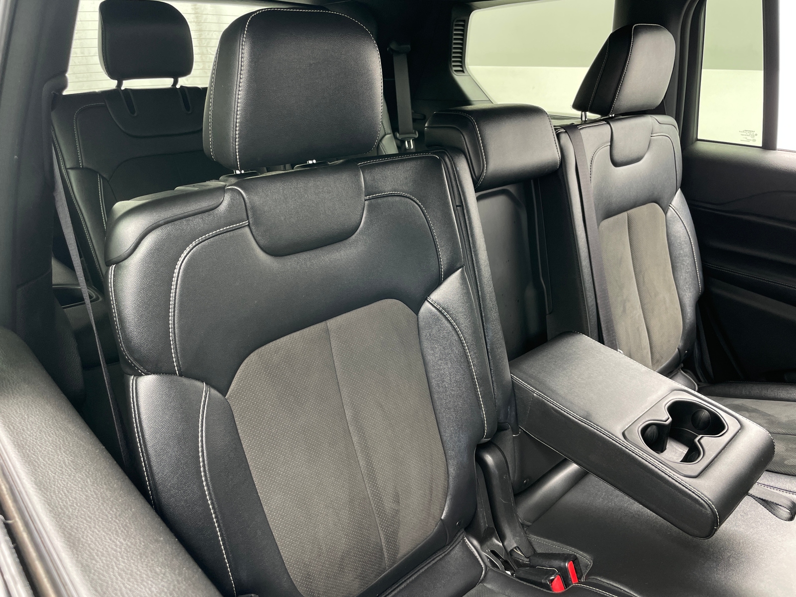 Thumbnail: 2024 Jeep Grand Cherokee L - 6