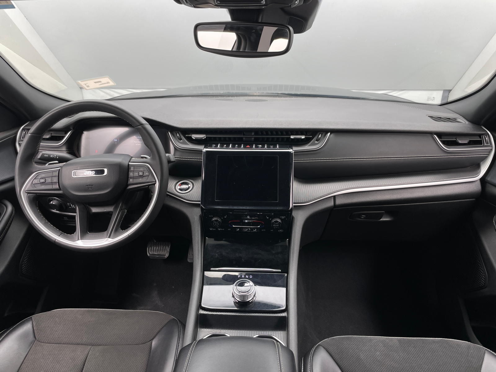 Thumbnail: 2024 Jeep Grand Cherokee L - 3