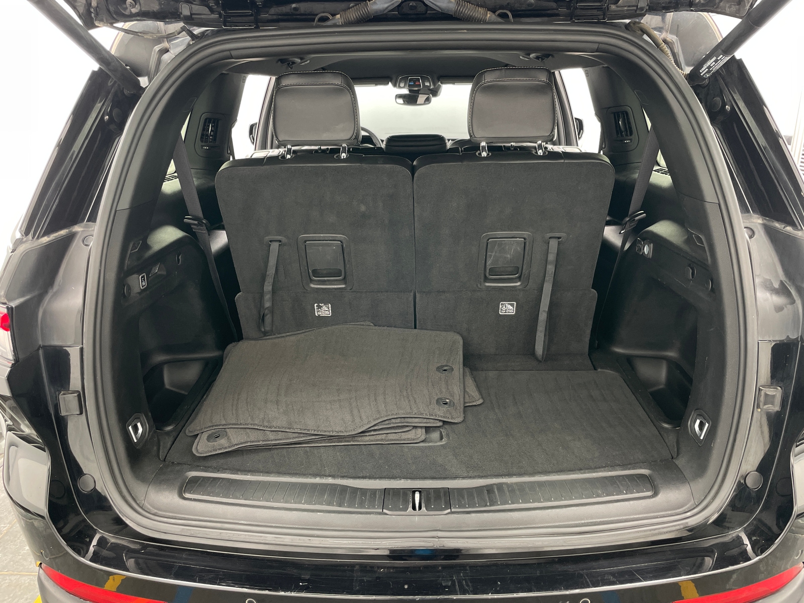 Thumbnail: 2024 Jeep Grand Cherokee L - 7