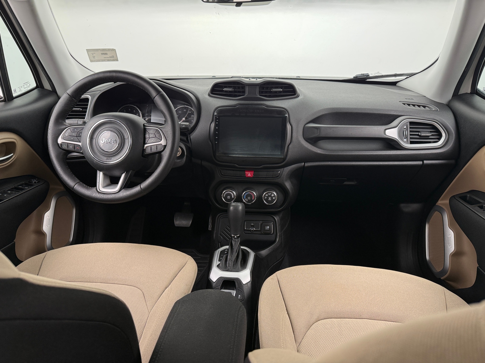 Thumbnail: 2015 Jeep Renegade - 3