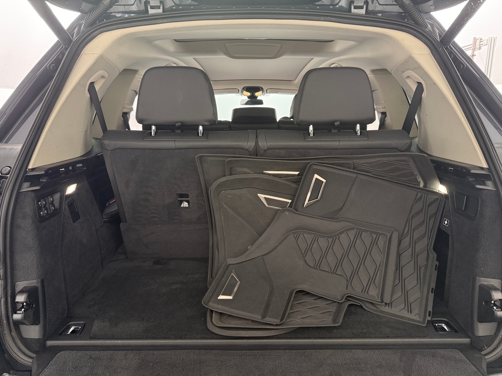 Thumbnail: 2020 BMW X7 - 6