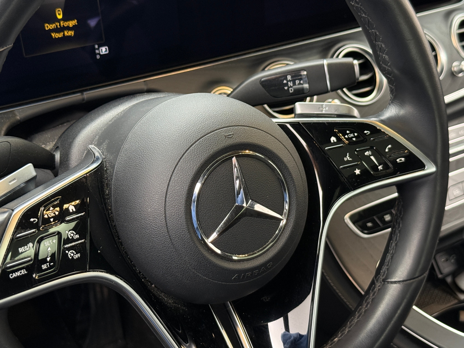 Thumbnail: 2022 Mercedes-Benz E-Class - 5