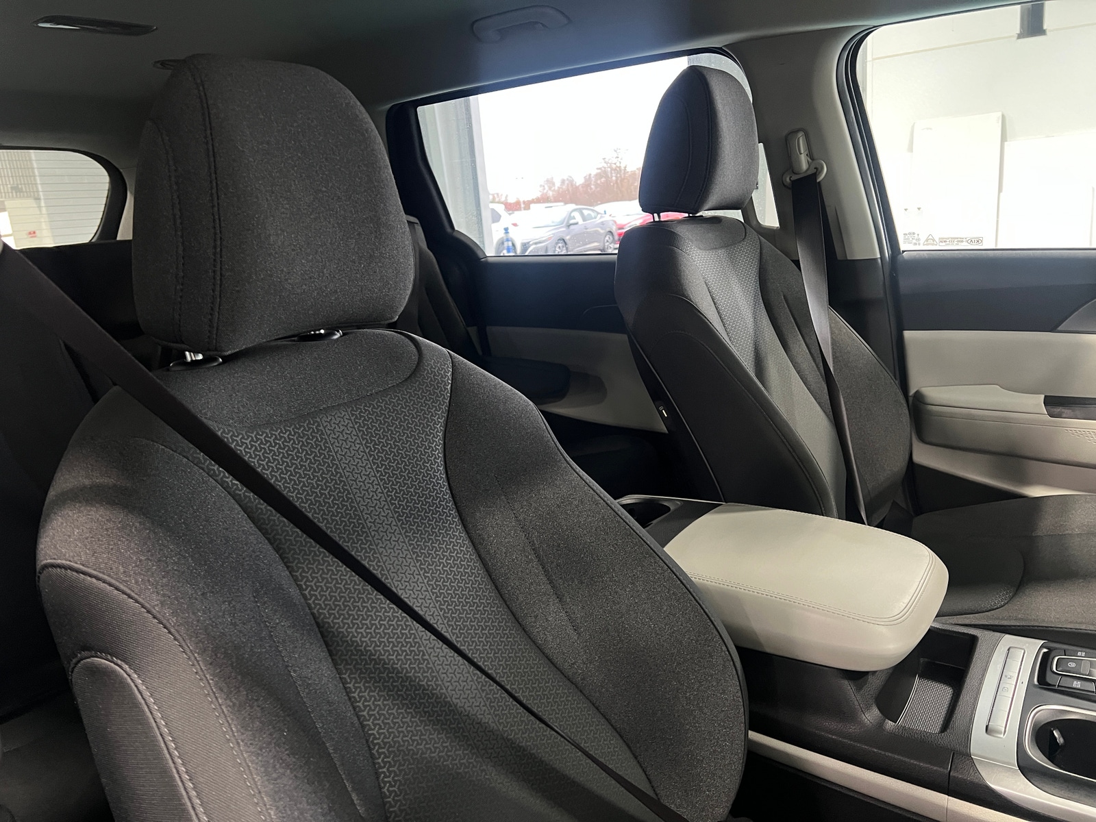 Thumbnail: 2022 Kia Carnival - 2