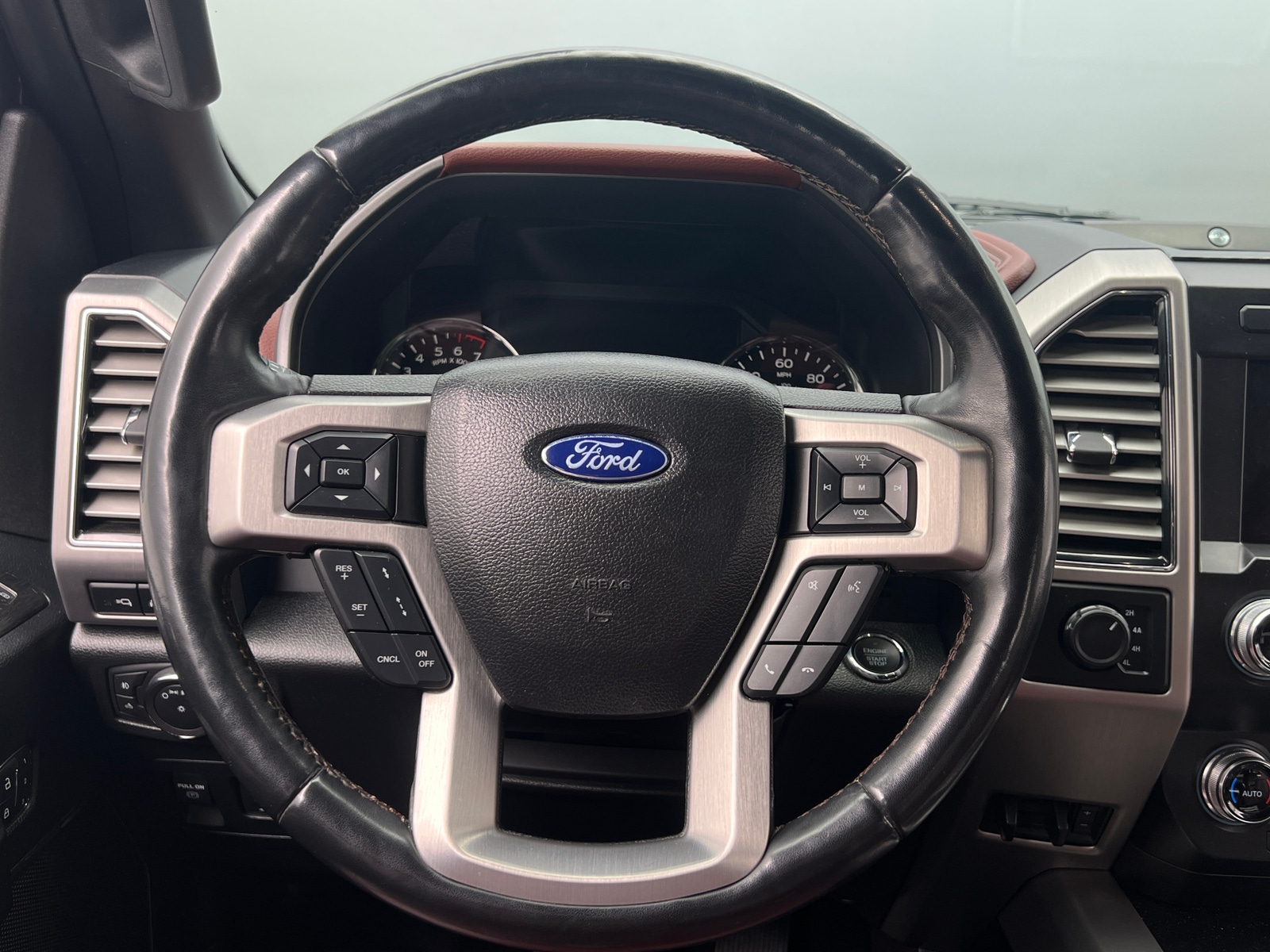 Thumbnail: 2019 Ford Econoline - 5